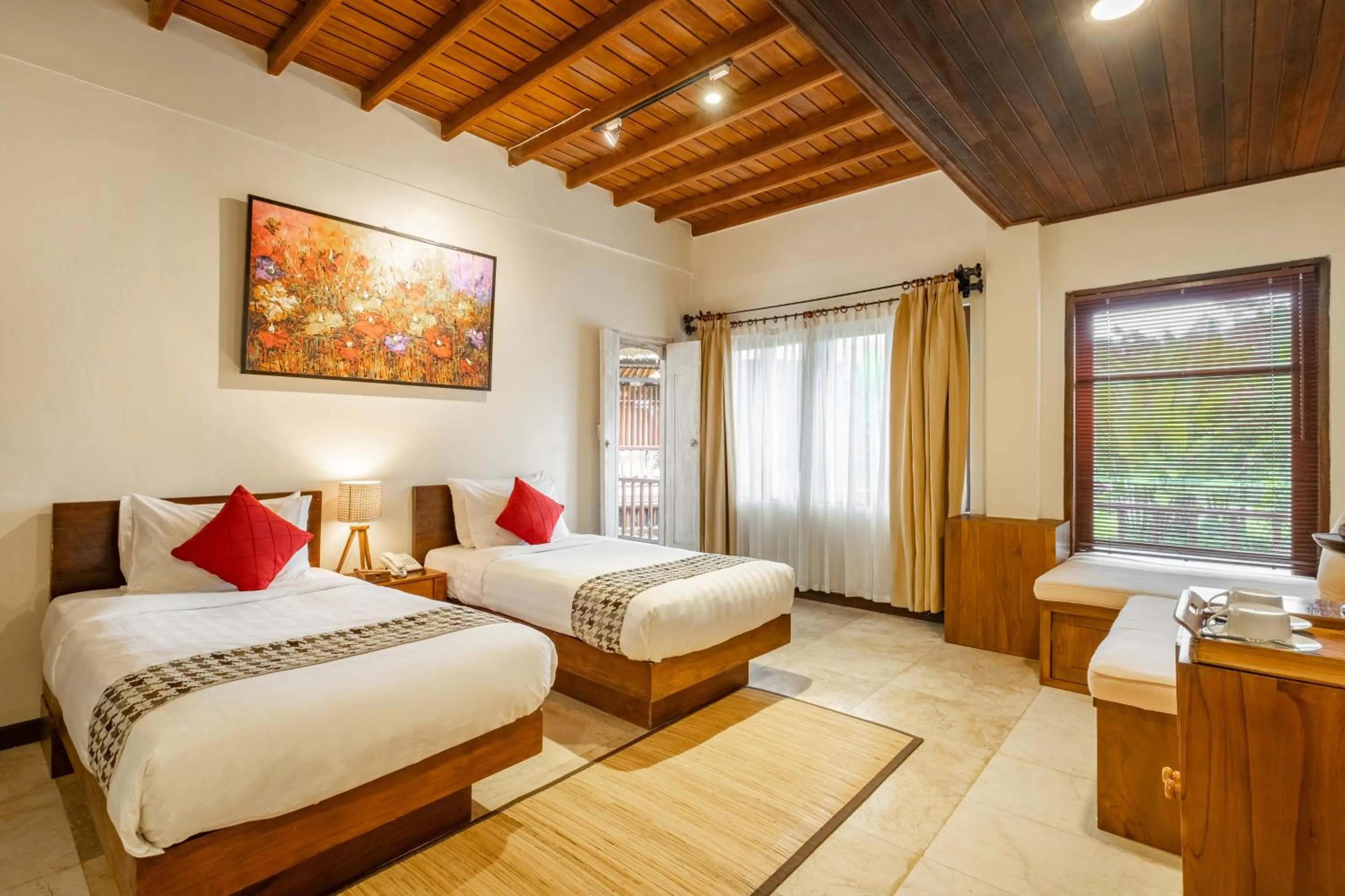 Bed in Villa Semana Resort Ubud