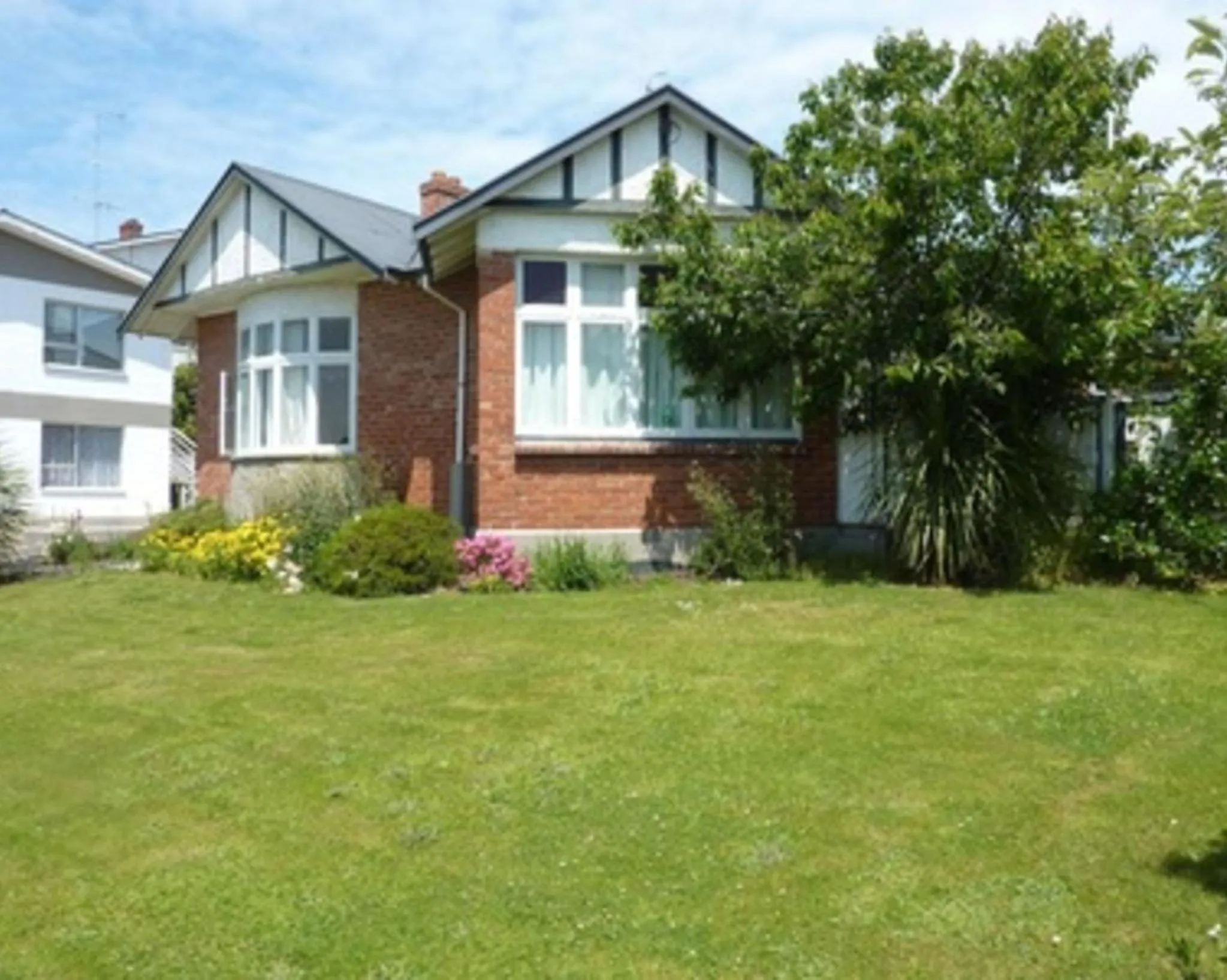 Garden in Anchor Motel
