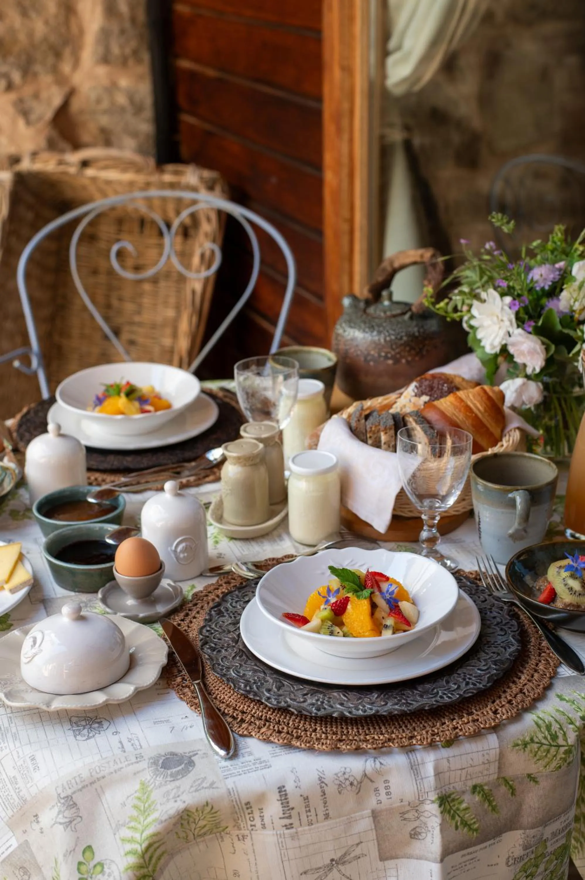 Breakfast in La Grange d'Hannah - gîte & chambre d’hôtes de charme