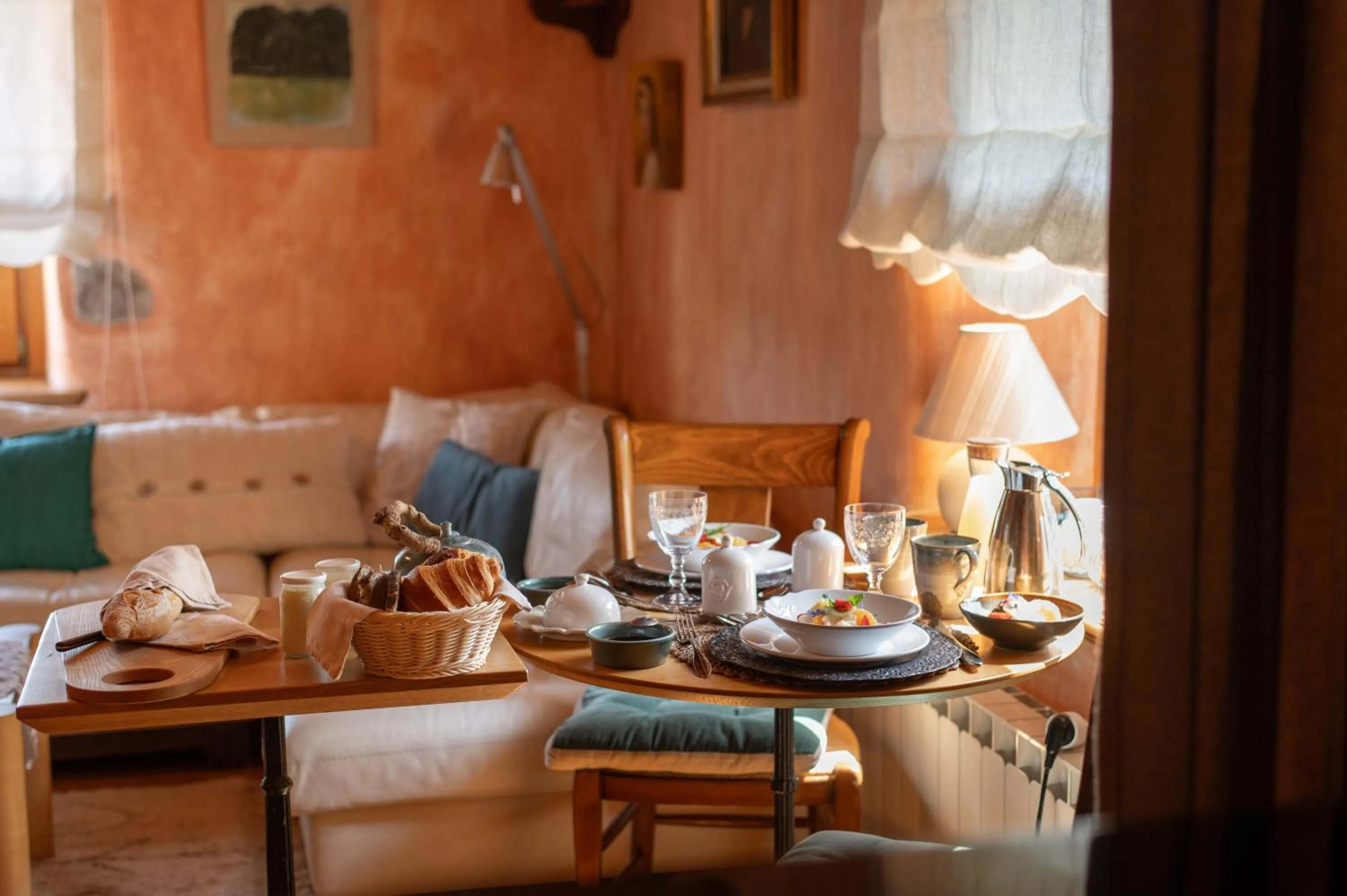 Coffee/tea facilities in La Grange d'Hannah - gîte & chambre d’hôtes de charme