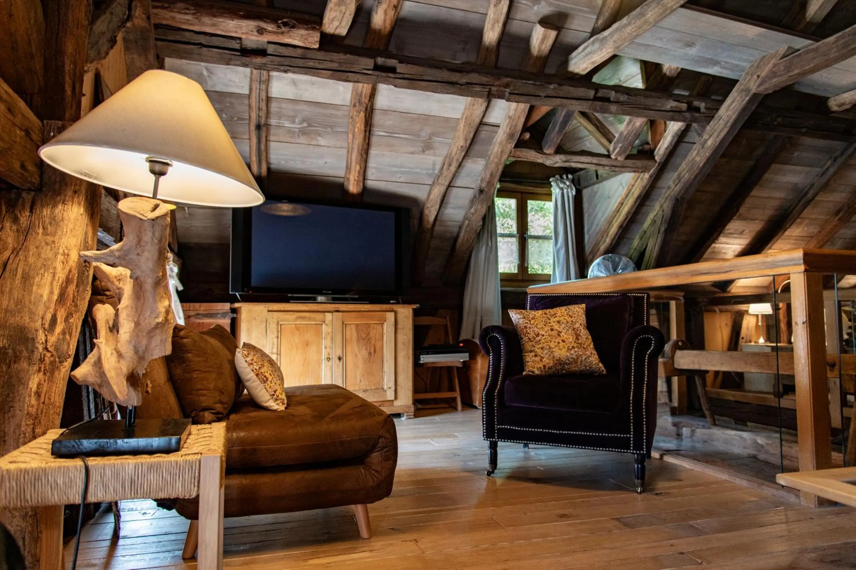 Communal lounge/ TV room in La Grange d'Hannah - gîte & chambre d’hôtes de charme