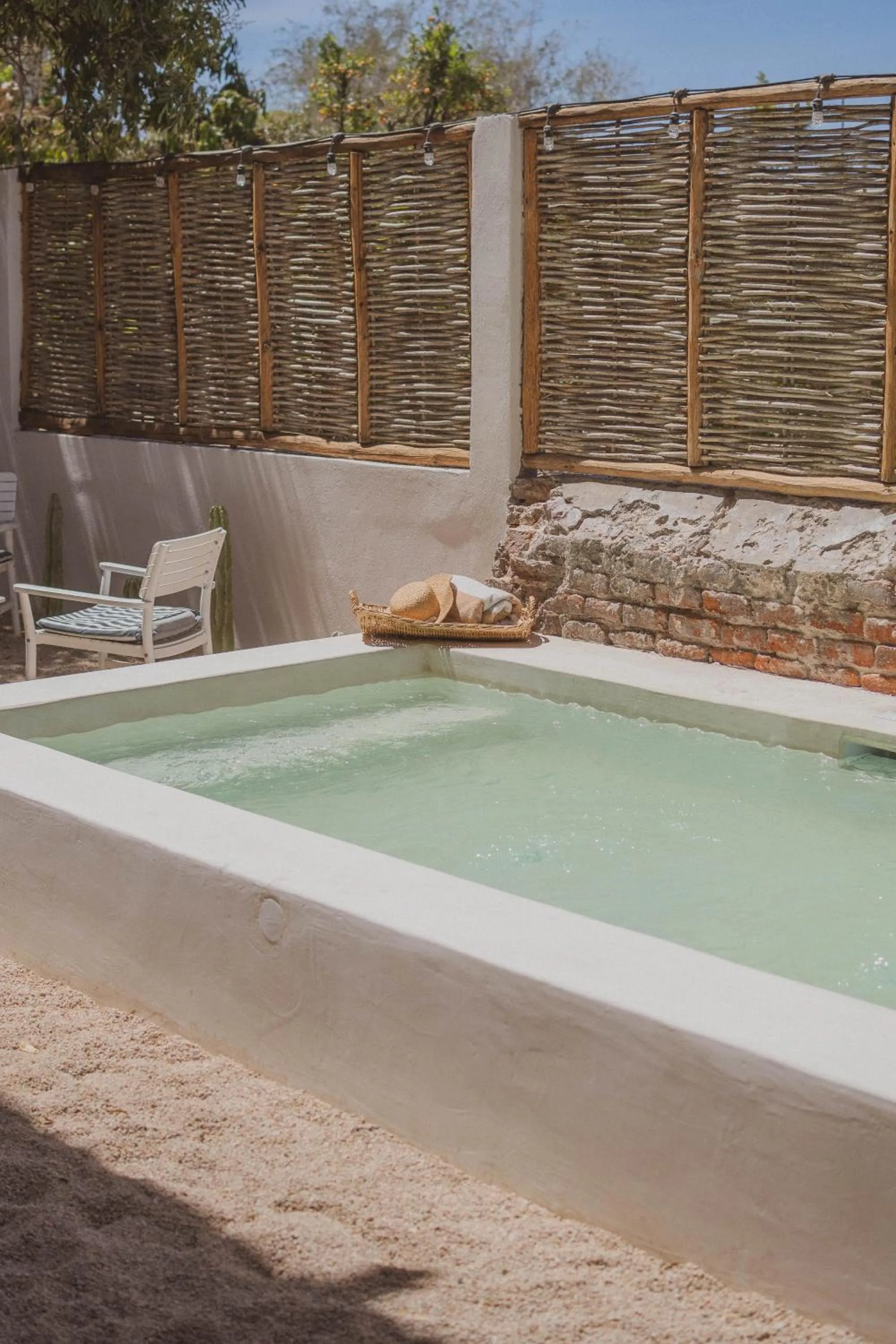 The Mantarraya Outpost