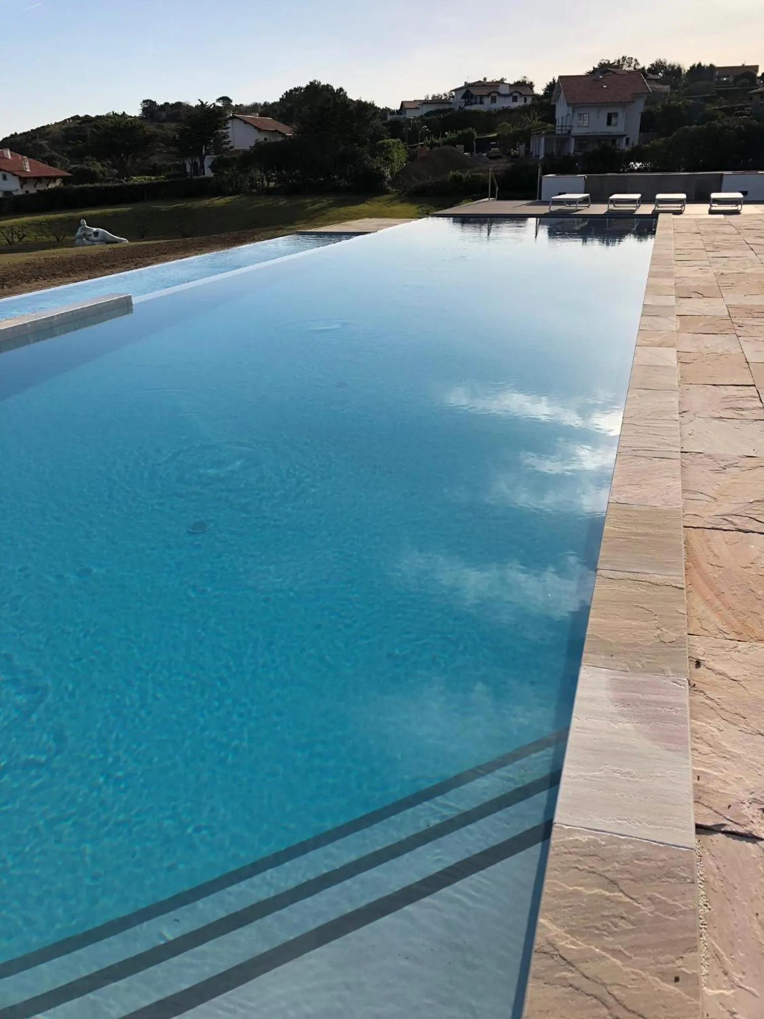 Swimming pool in Hôtel La Réserve