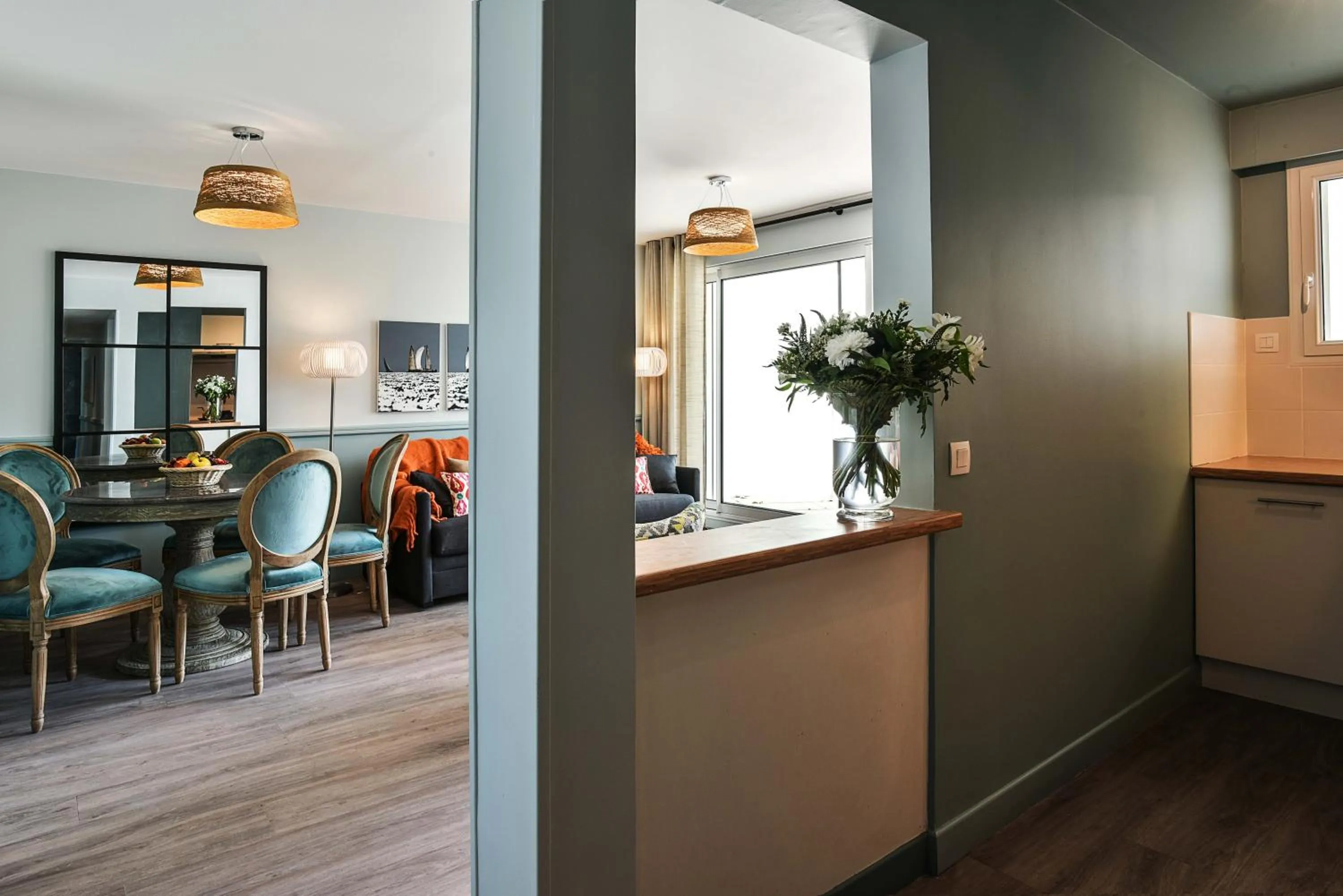 Kitchen or kitchenette in Hôtel La Réserve