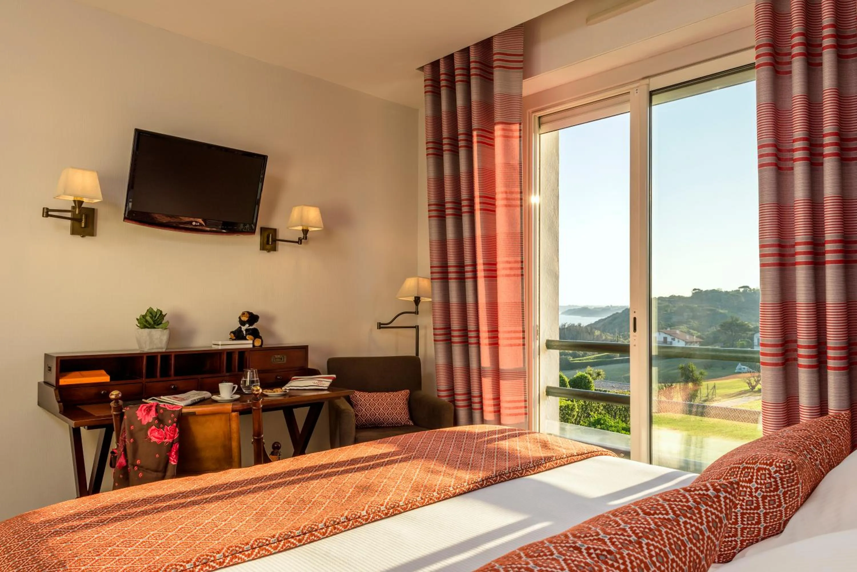 Garden view in Hôtel La Réserve