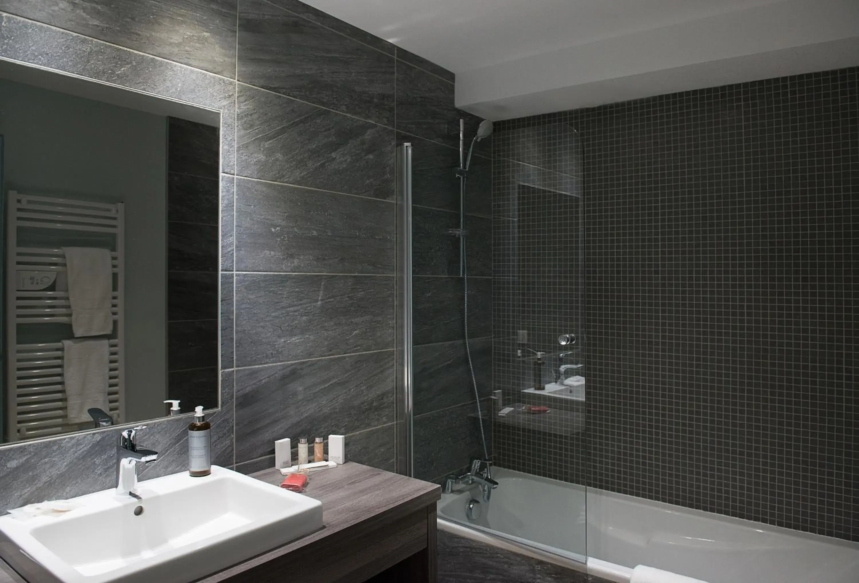 Comfort Apartment 4 people in Hôtel La Réserve Comfort Apartment 4 people in Hôtel La Réserve