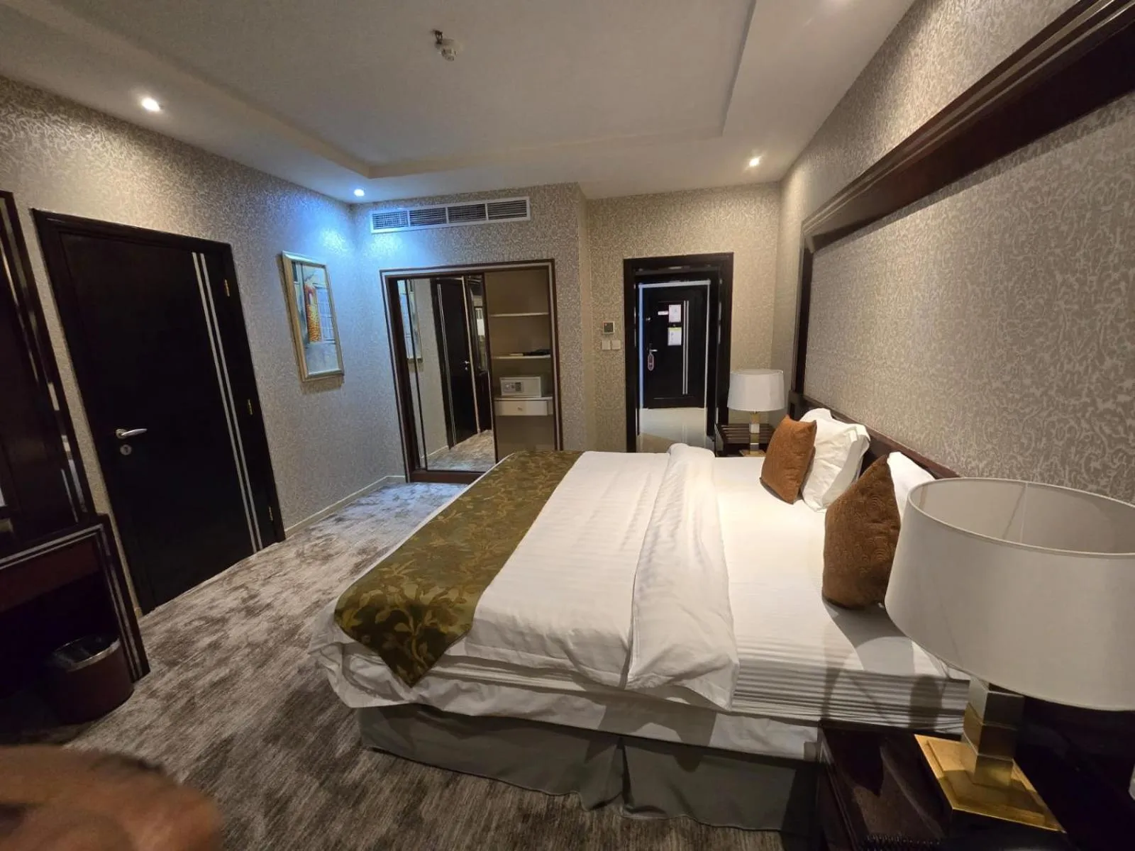 Photo of the whole room, Bed in Ekono Hotel