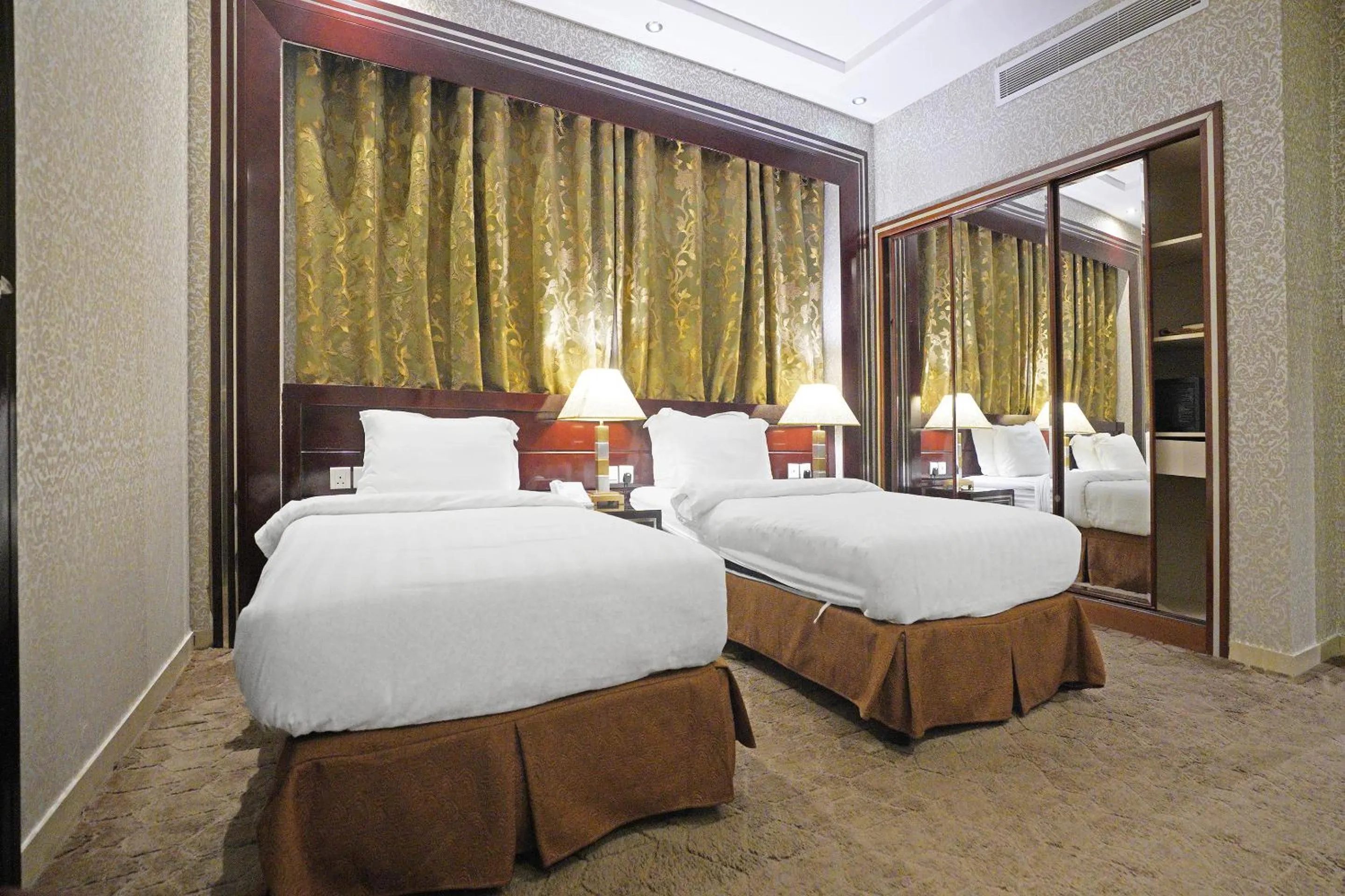 Photo of the whole room in Garden Palace Hotel