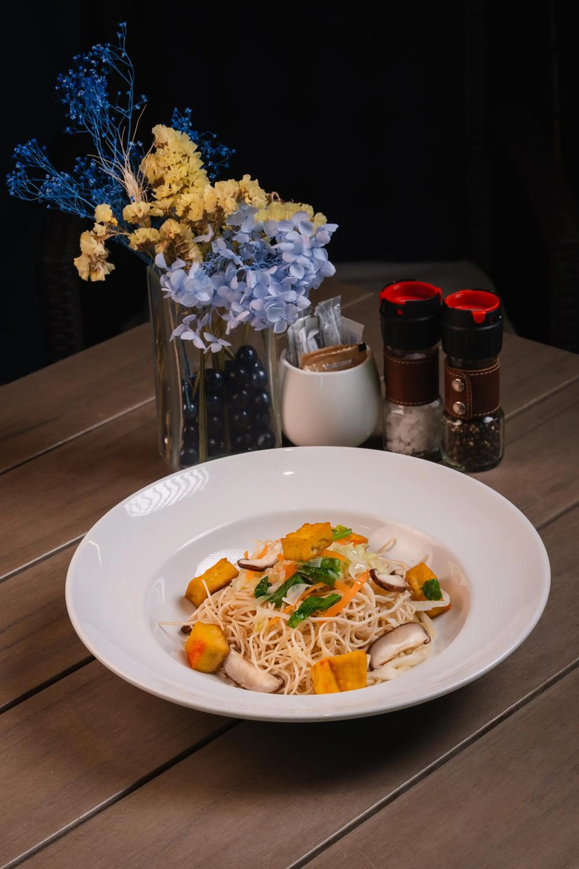 Food and drinks in TUI BLUE Maduzi Hotel Bangkok