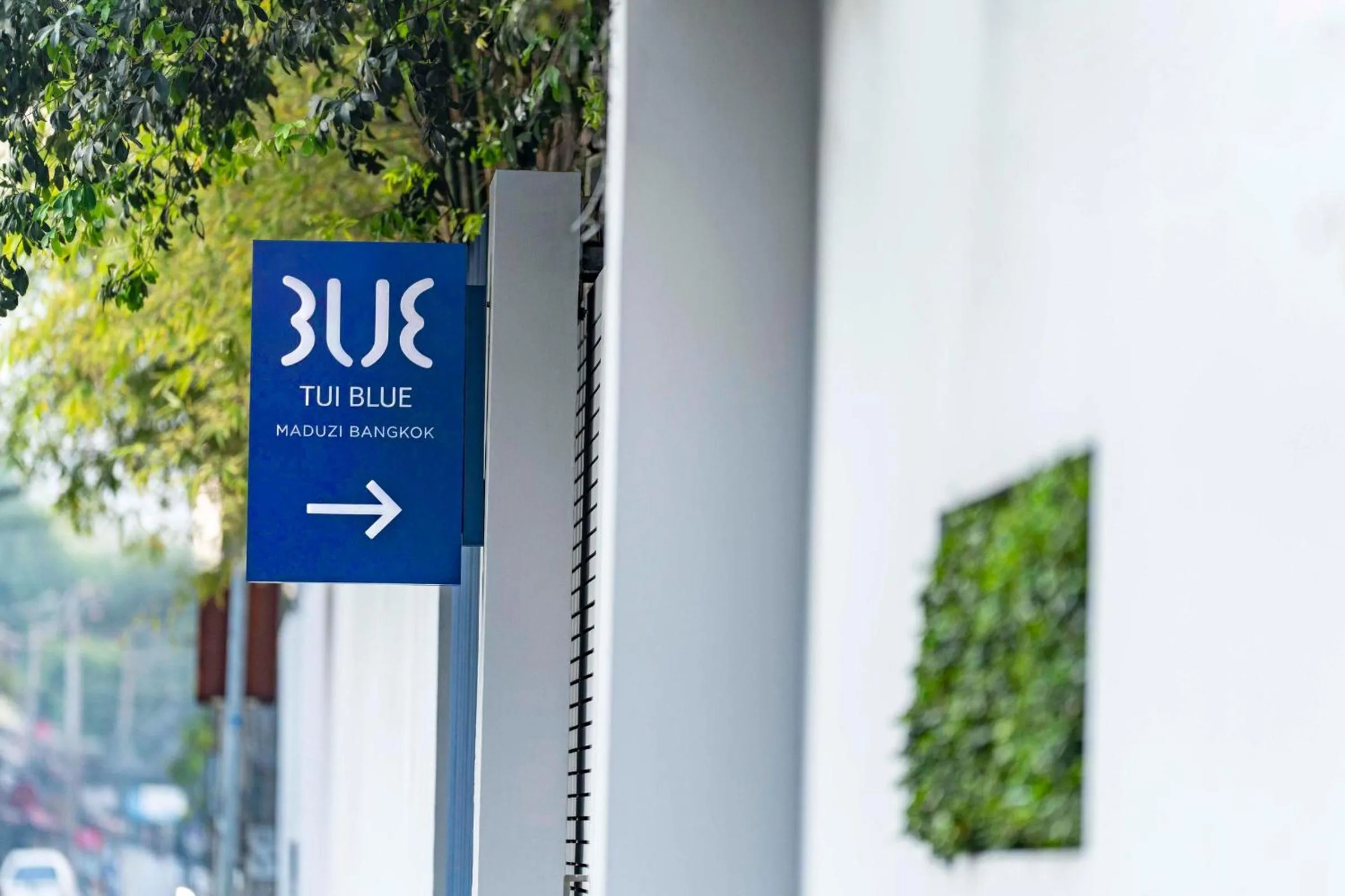 Facade/entrance in TUI BLUE Maduzi Hotel Bangkok