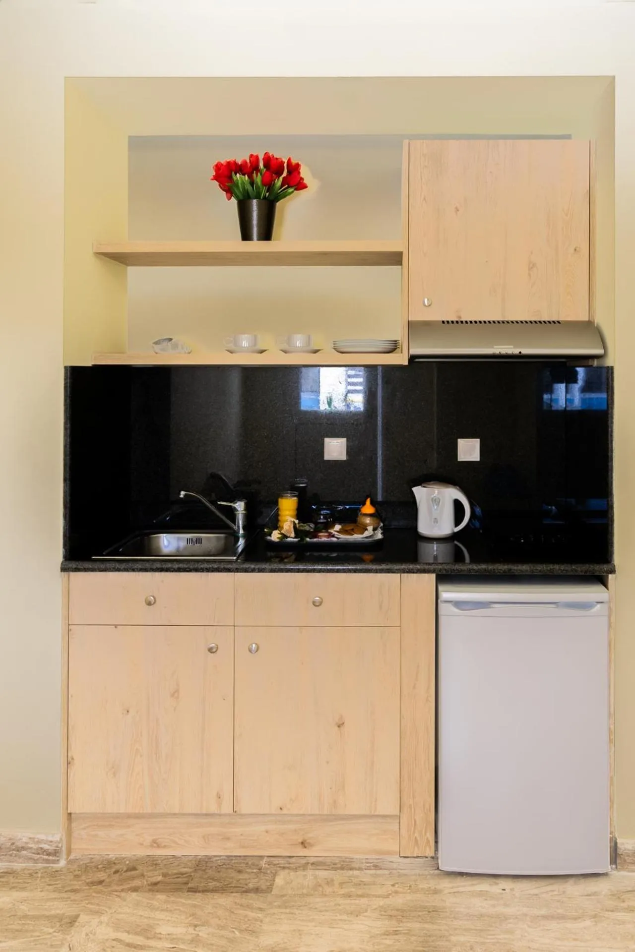 Coffee/tea facilities in Irini Apartments