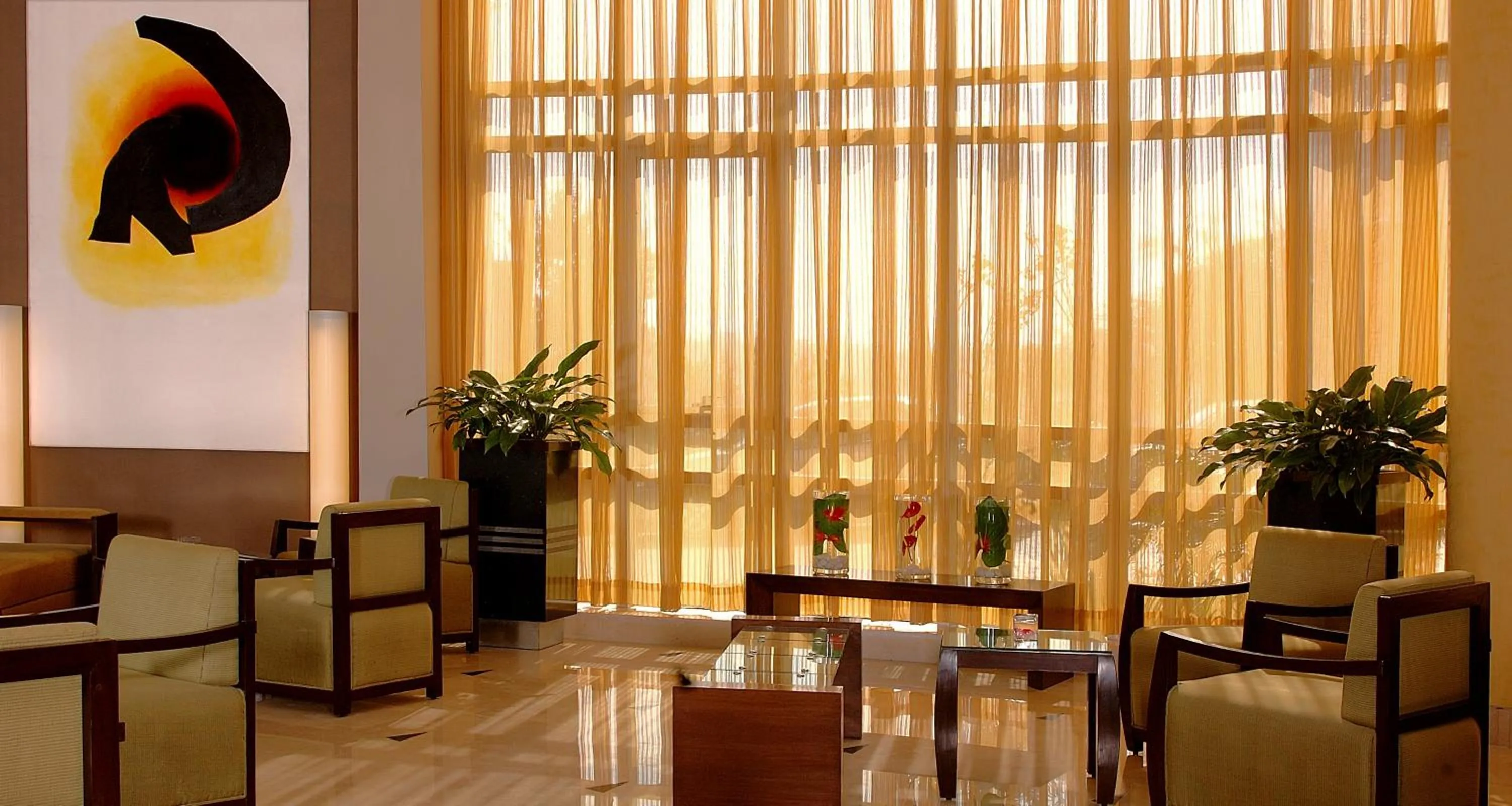 Lobby or reception in Fortune Select Global, Gurugram - Member ITC Hotels' Group