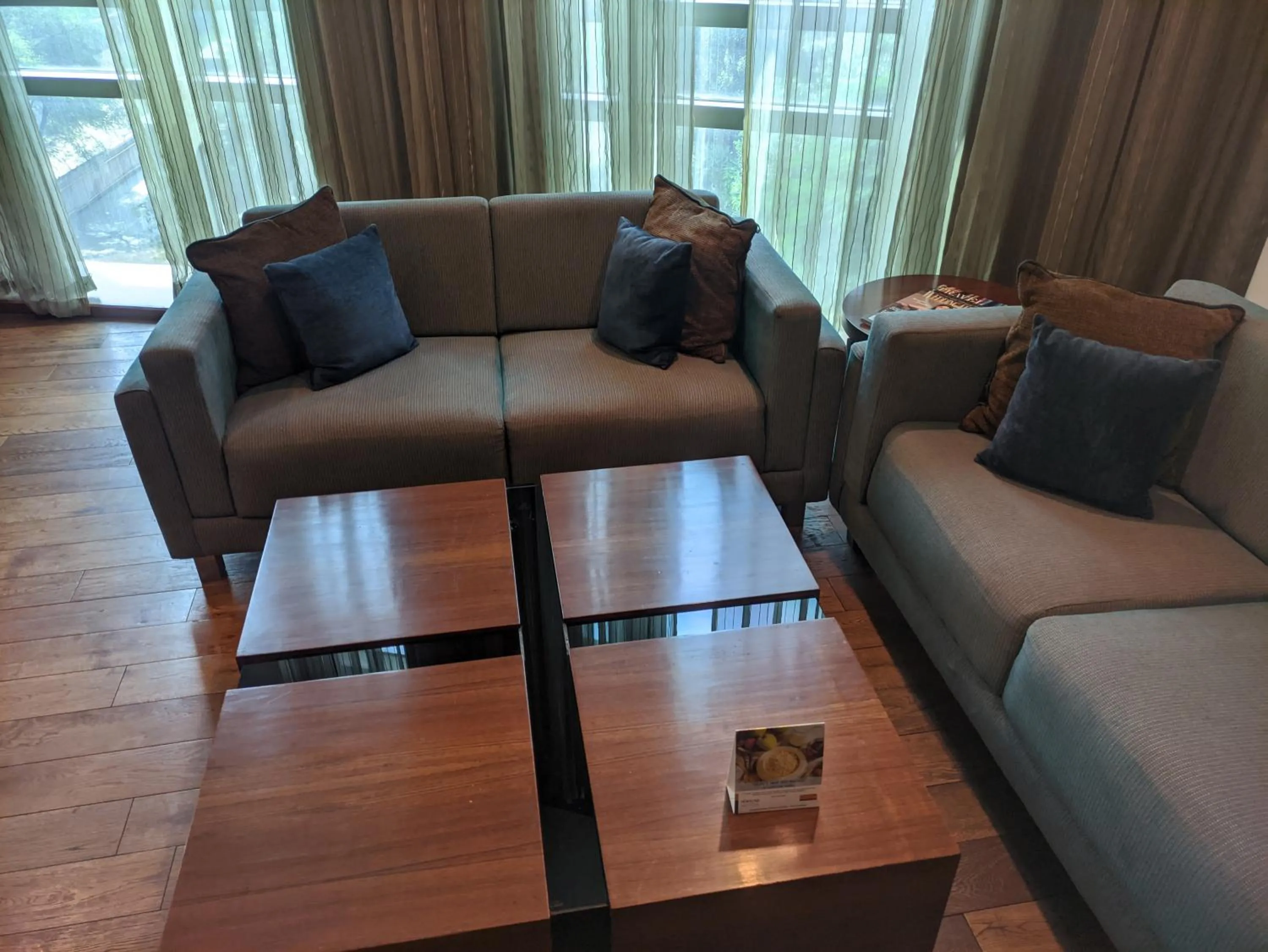 Seating area in Fortune Select Global, Gurugram - Member ITC Hotels' Group