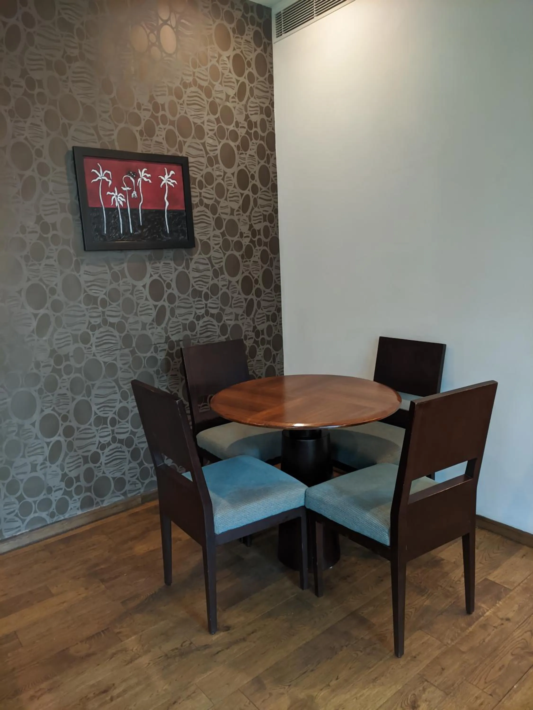 Living room in Fortune Select Global, Gurugram - Member ITC Hotels' Group