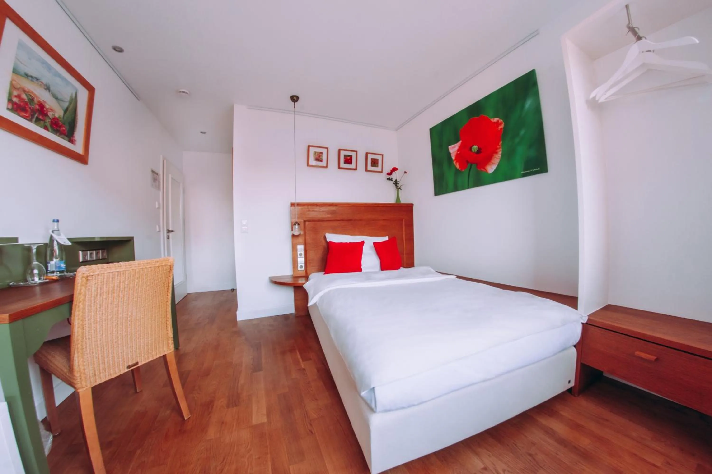 Bed in Hotel Zum Ochsen