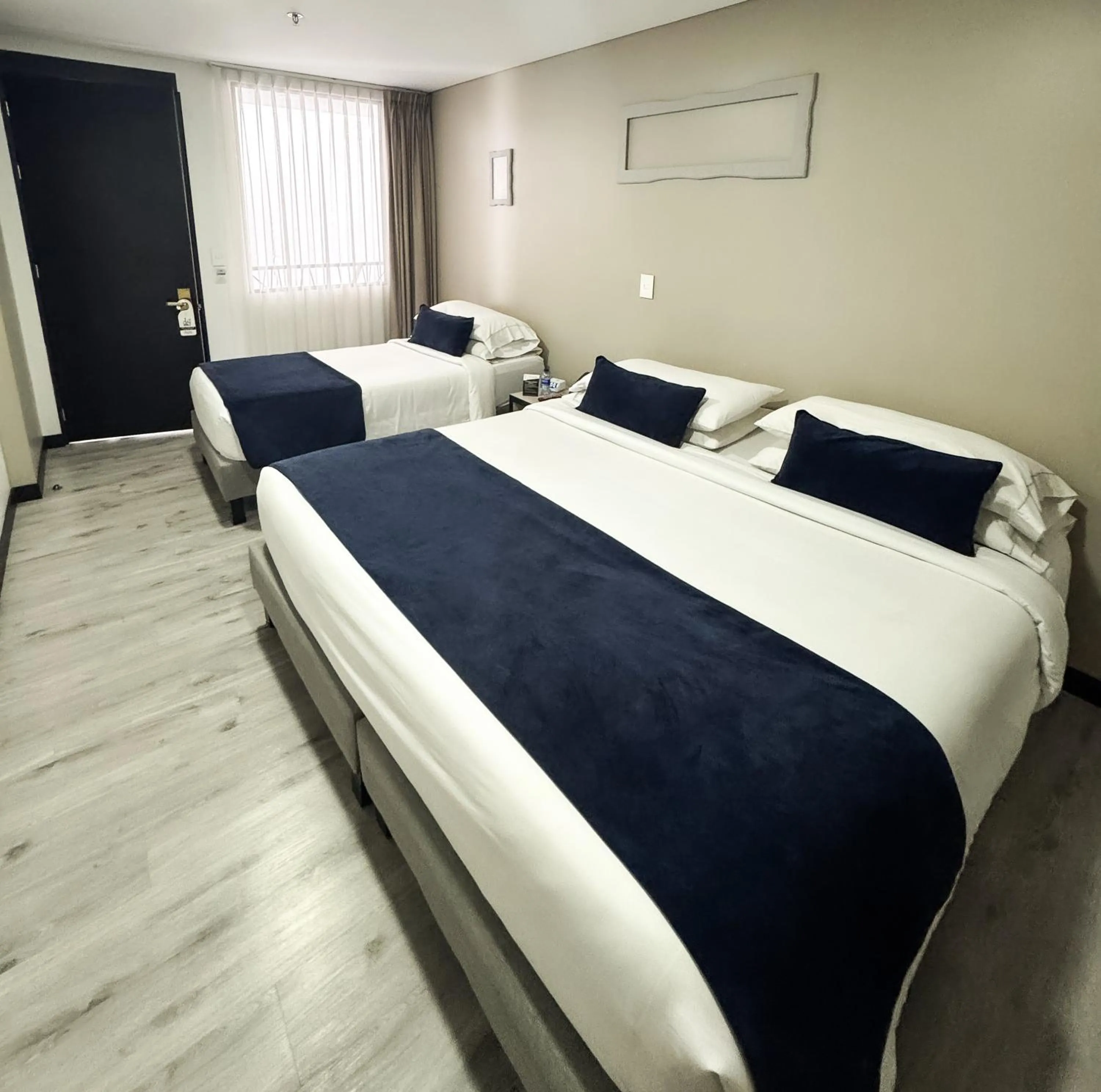 Photo of the whole room, Bed in Hotel WLH Silver Bogota - White Lighthouse