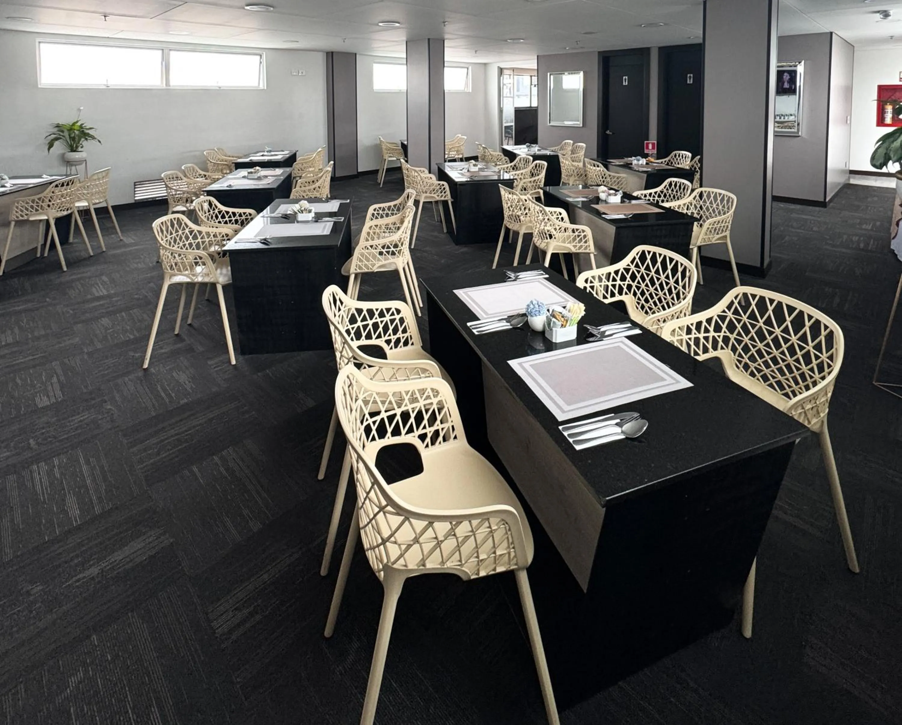 Restaurant/places to eat in Hotel WLH Silver Bogota - White Lighthouse