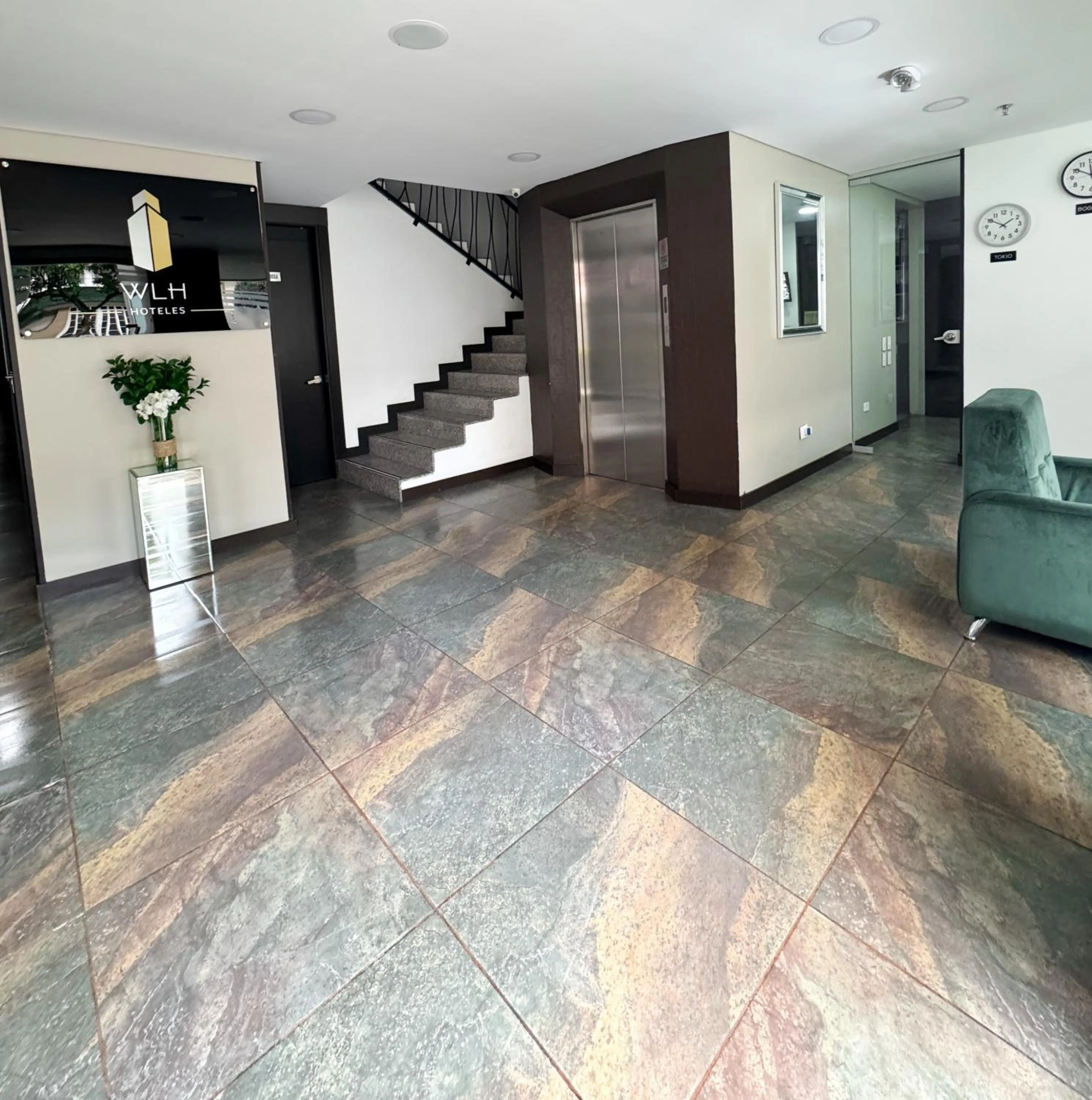 Property building in Hotel WLH Silver Bogota - White Lighthouse