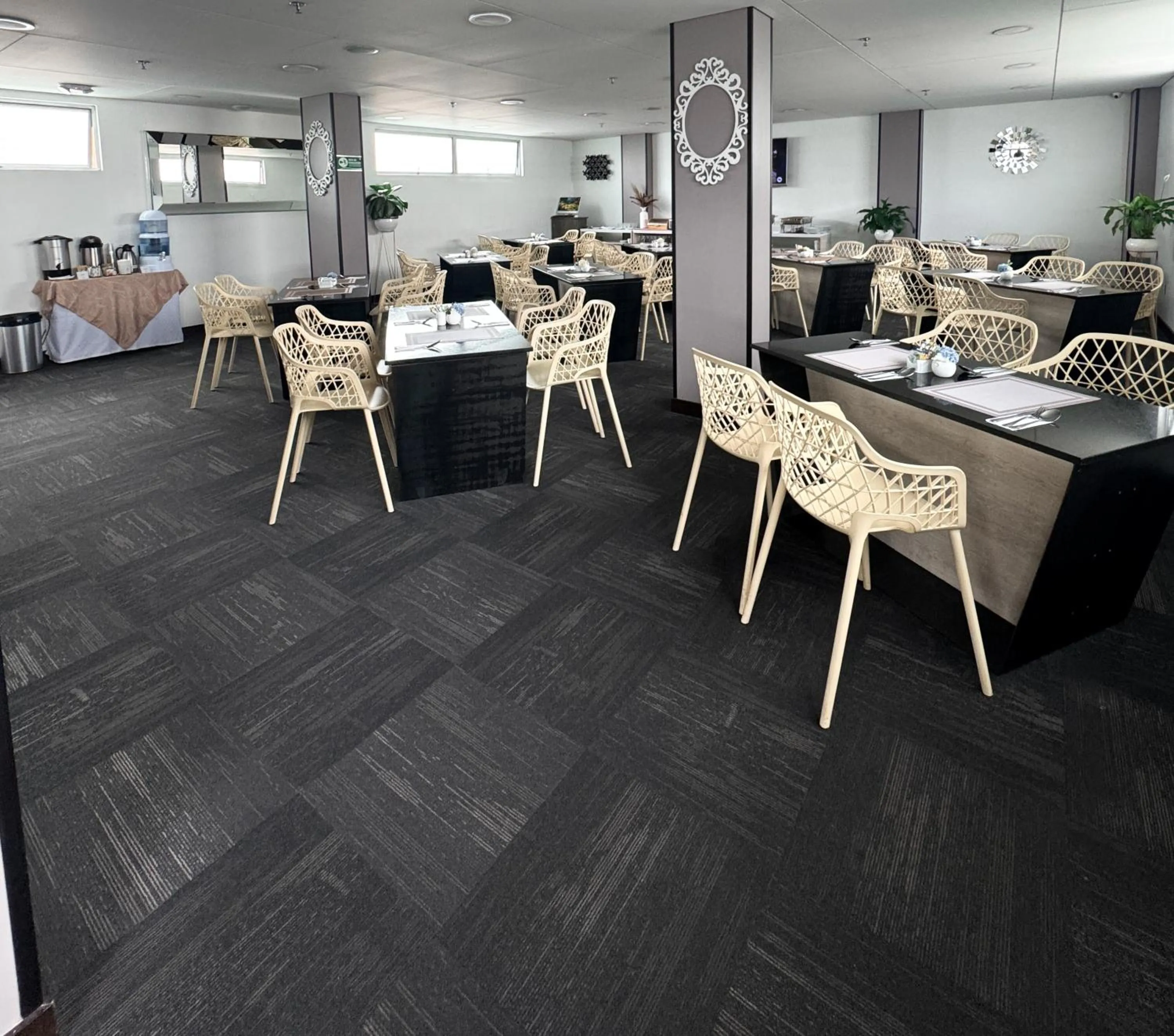 Restaurant/places to eat in Hotel WLH Silver Bogota - White Lighthouse