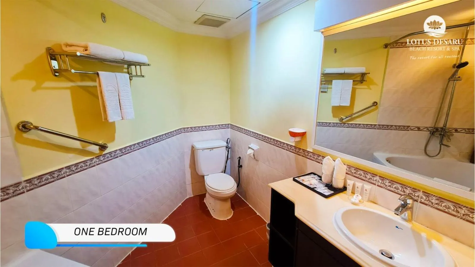 Shower in Lotus Desaru Beach Resort & Spa