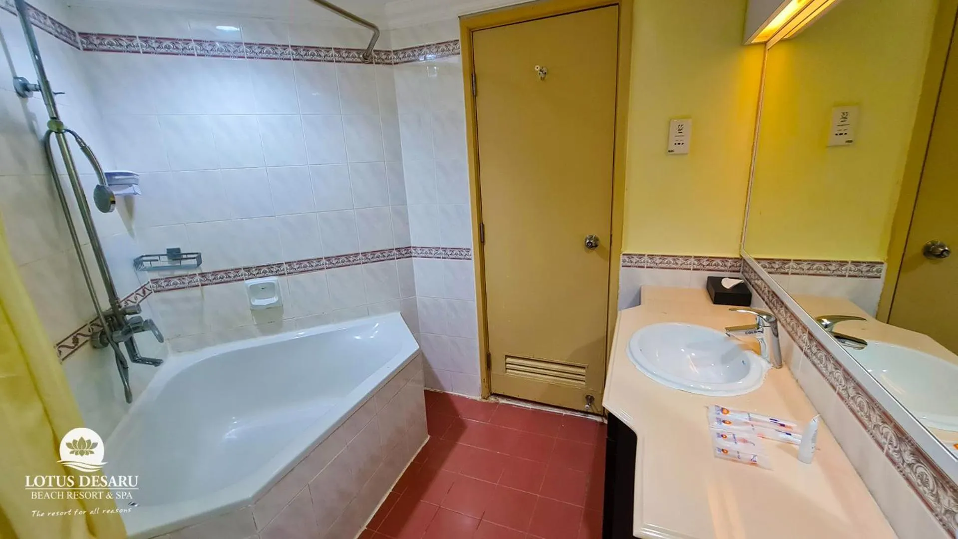 Shower in Lotus Desaru Beach Resort & Spa