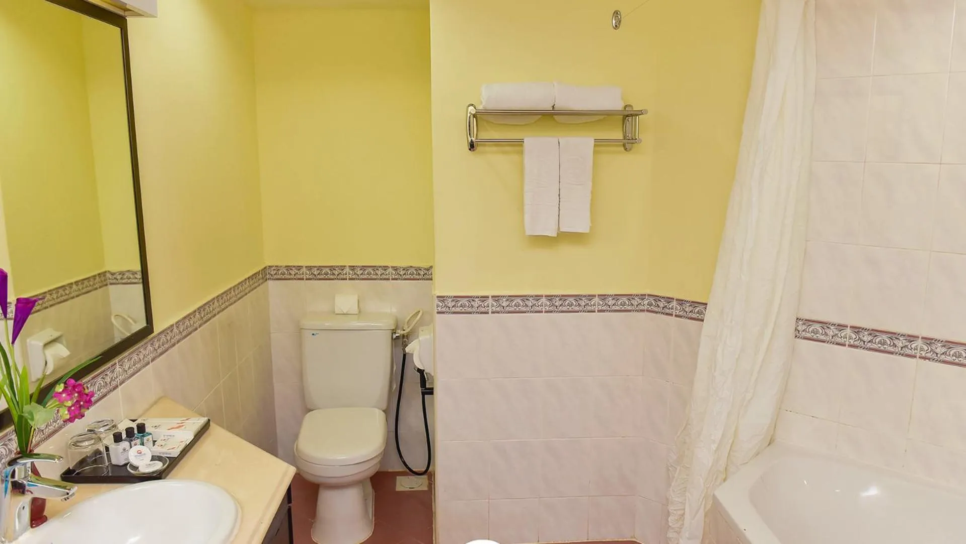 Shower in Lotus Desaru Beach Resort & Spa