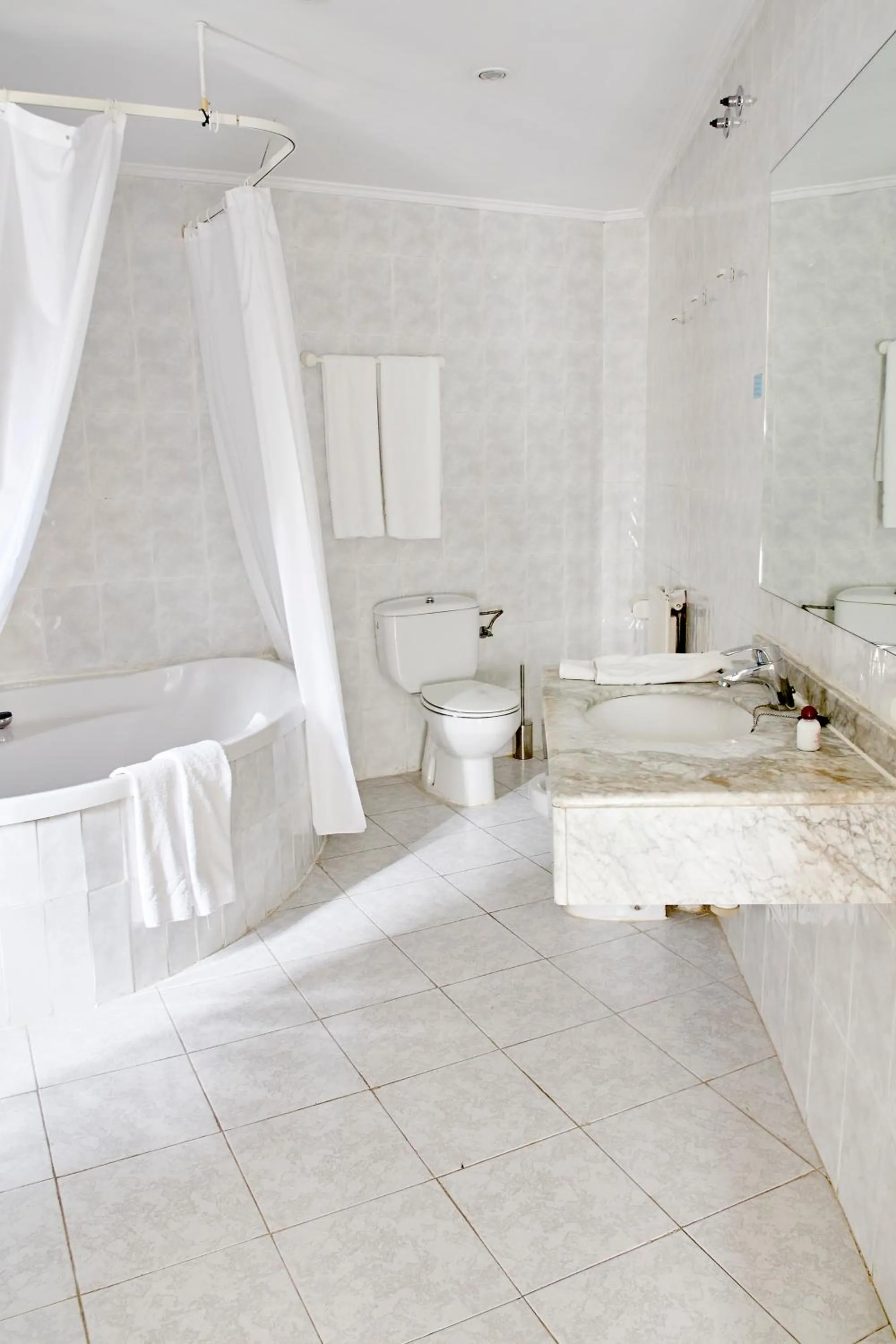 Bathroom in Hotel San Jorge