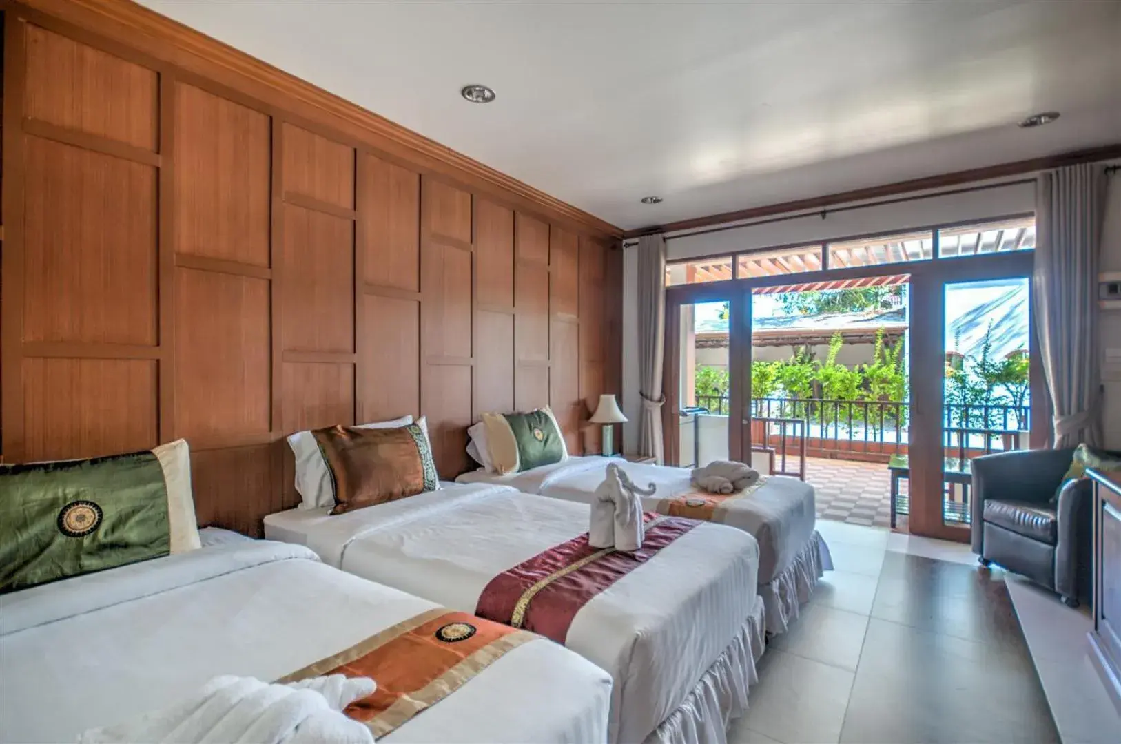 Family Room (3 Adults) in Palm Beach Resort Family Room (3 Adults) in Palm Beach Resort