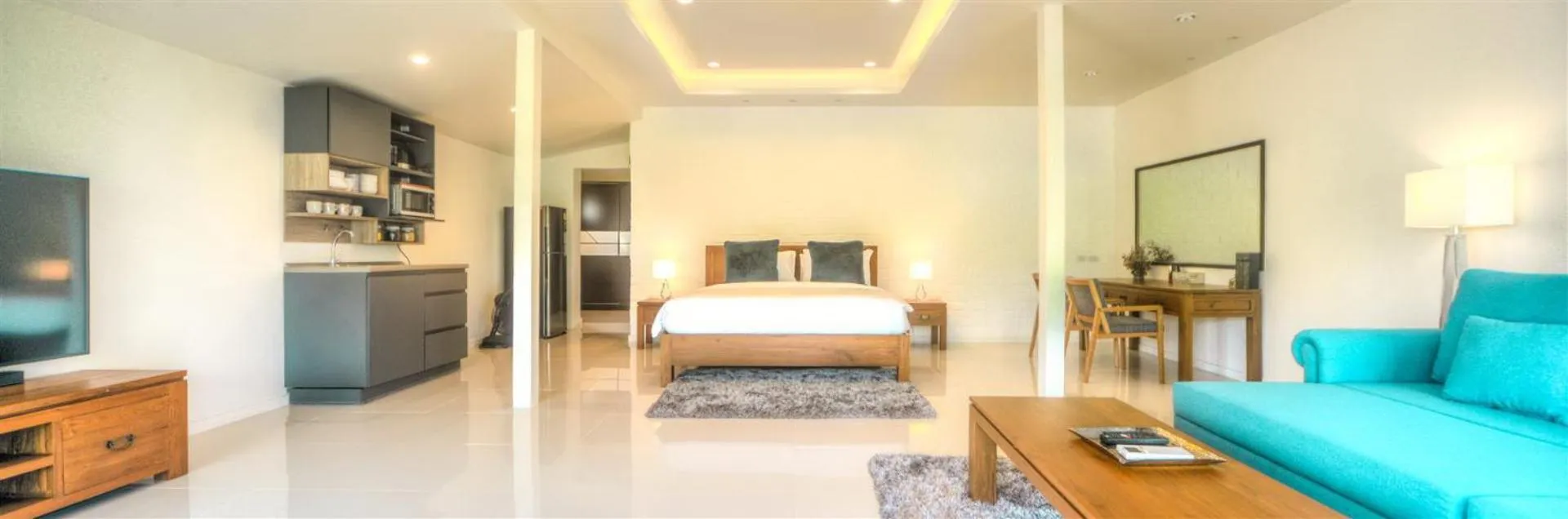 Photo of the whole room, Bed in Palm Beach Resort