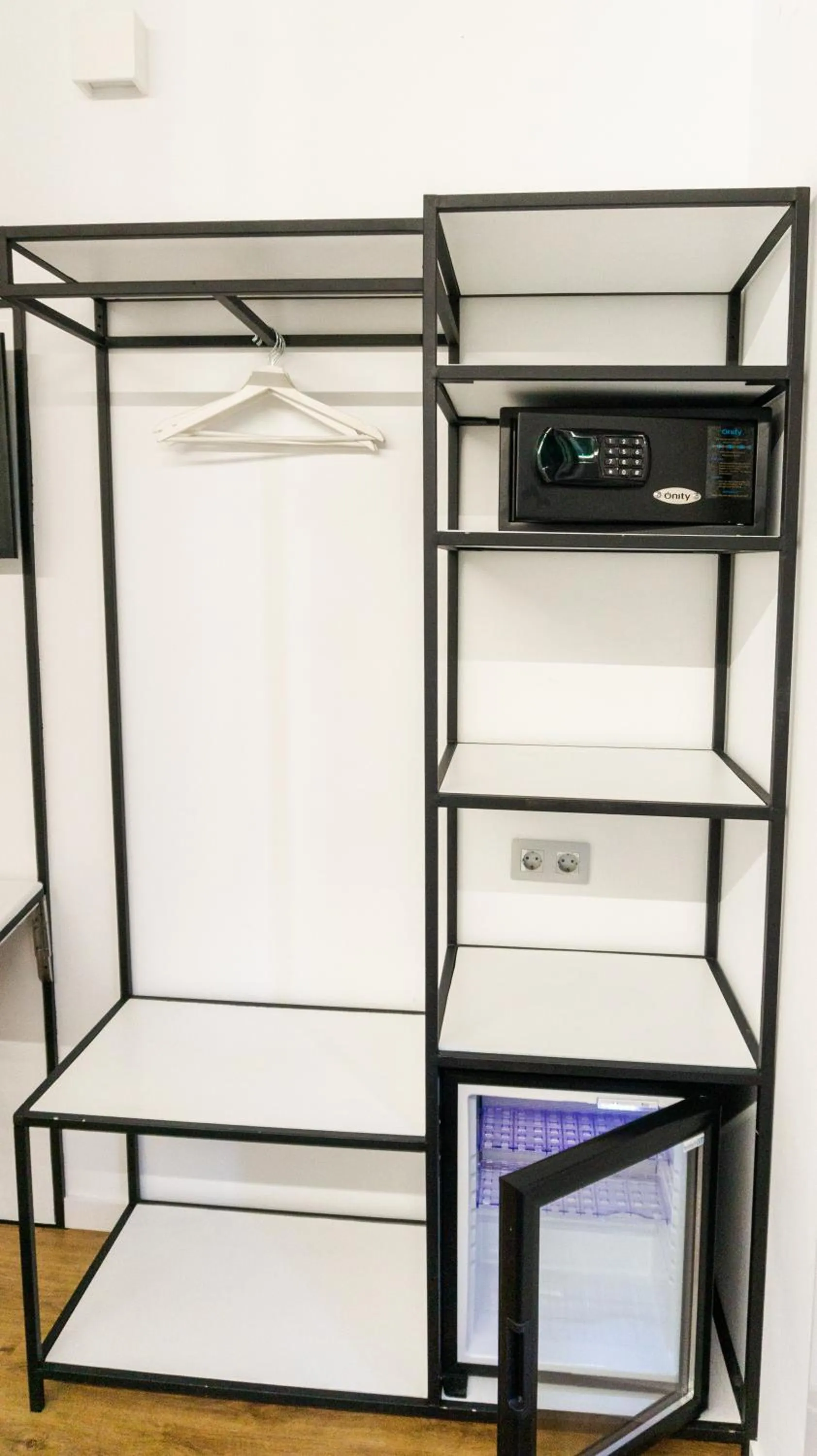 wardrobe in Fontanella Green House