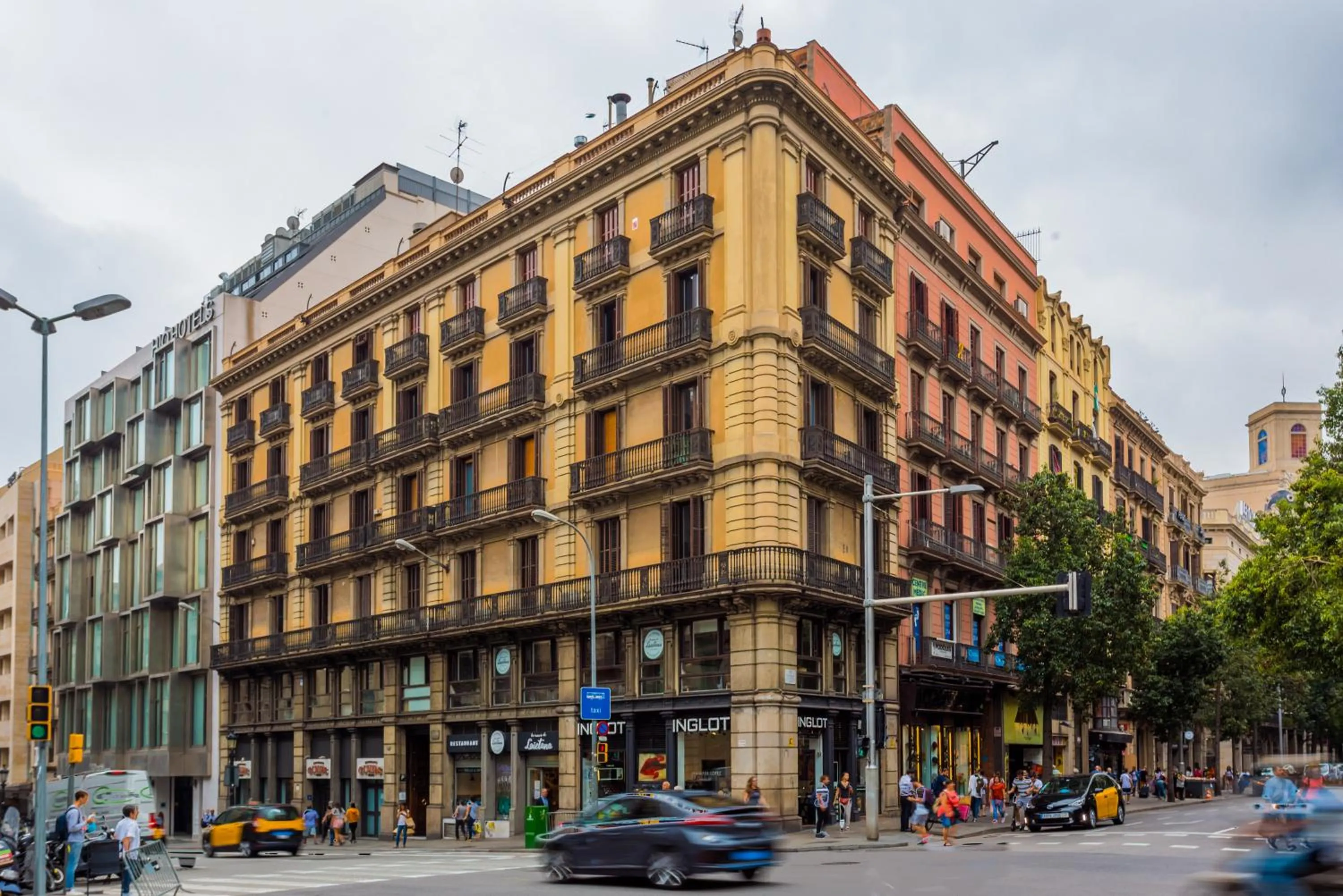 Property building in Fontanella Green House