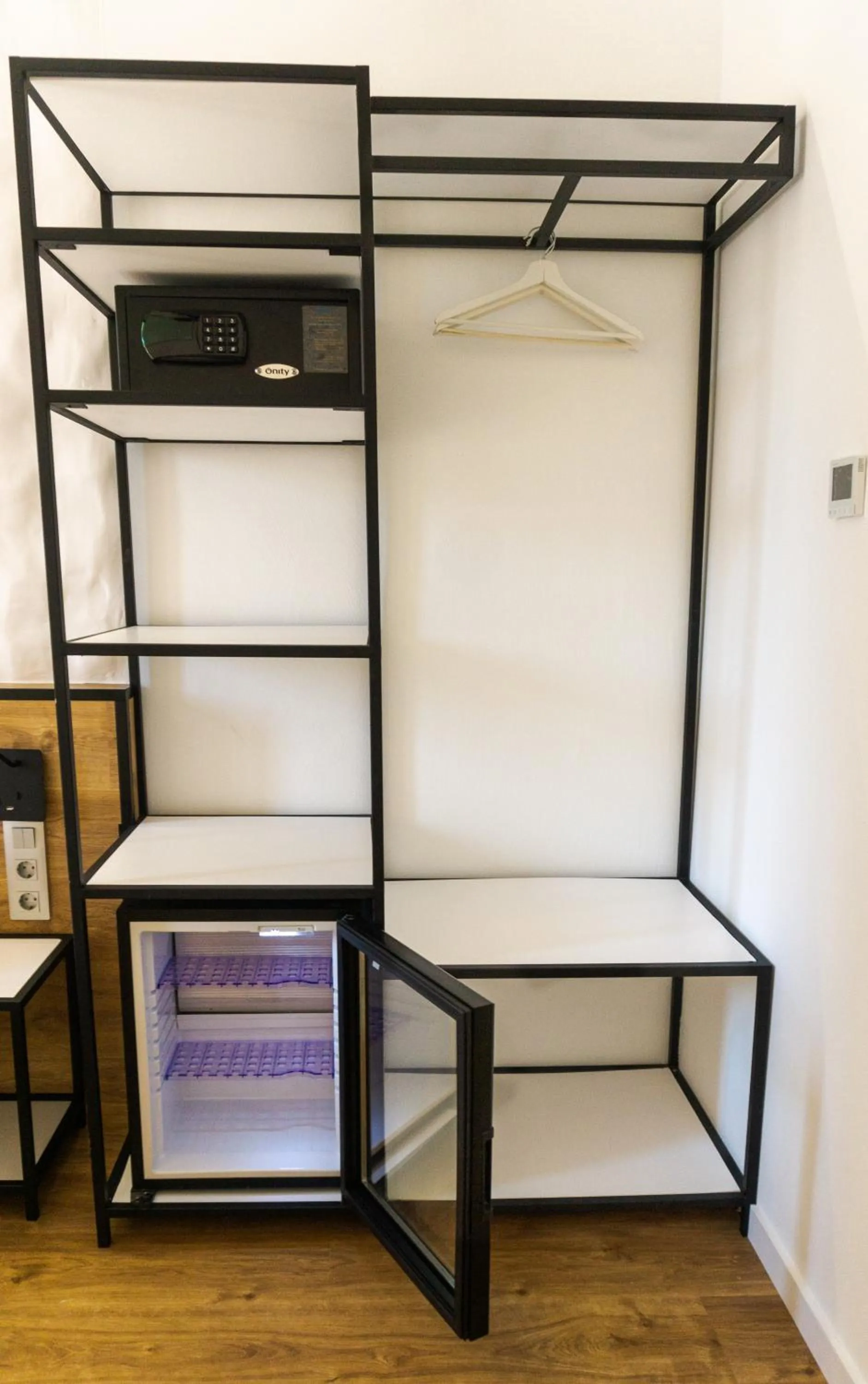 wardrobe in Fontanella Green House