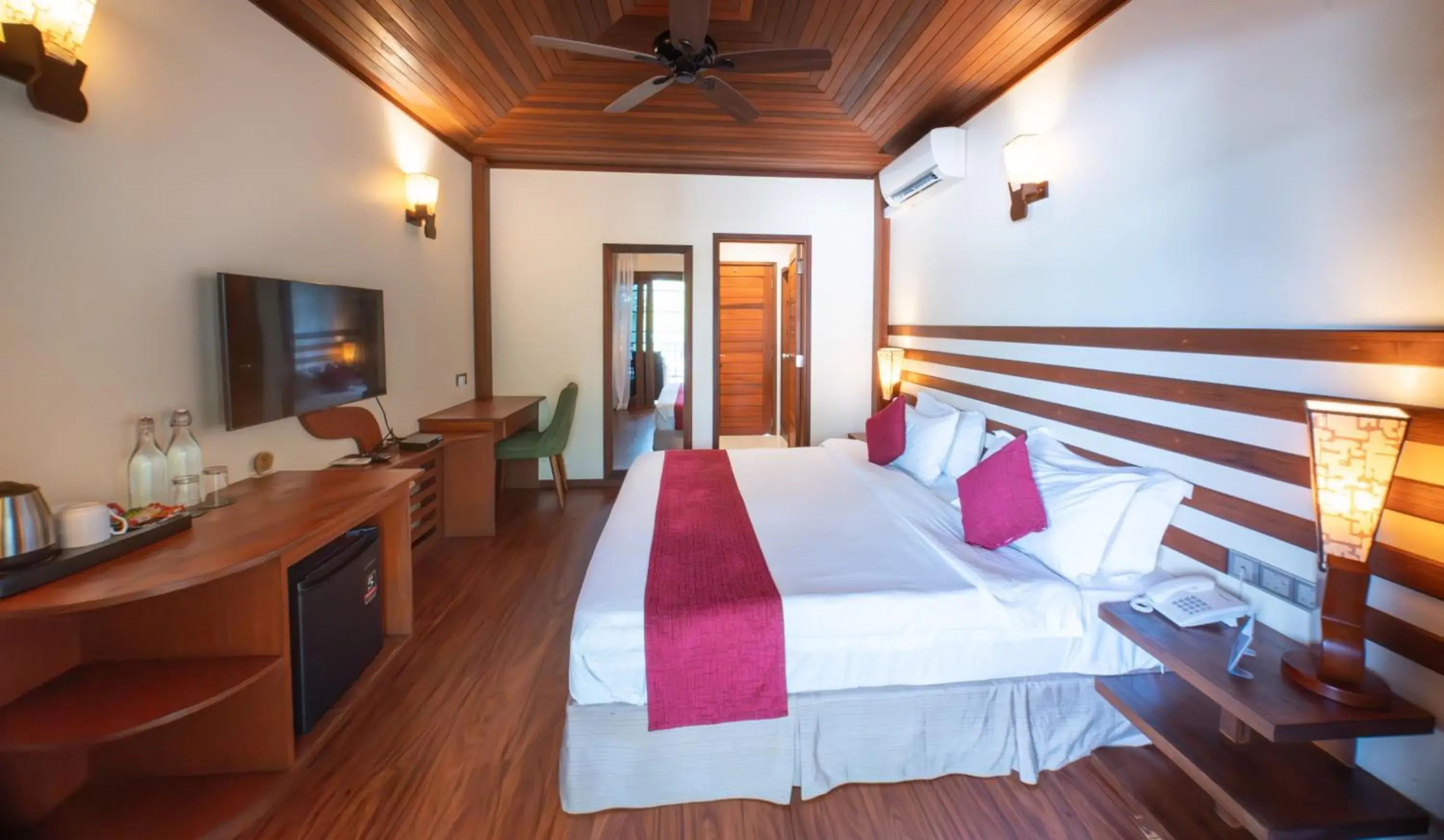 Superior Double or Twin Room with Garden View in Araamu Hotels Maldives at Dhiffushi Superior Double or Twin Room with Garden View in Araamu Hotels Maldives at Dhiffushi