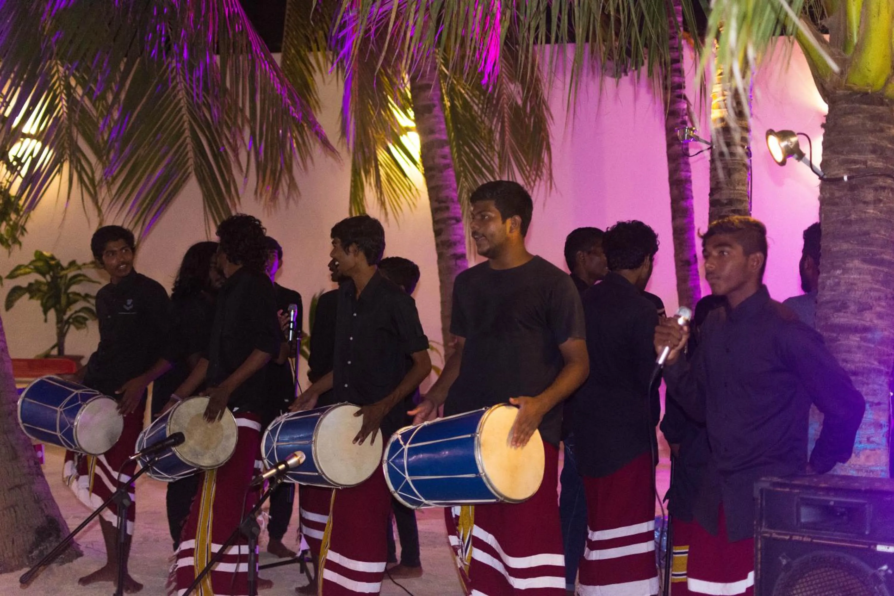 People in Araamu Hotels Maldives at Dhiffushi