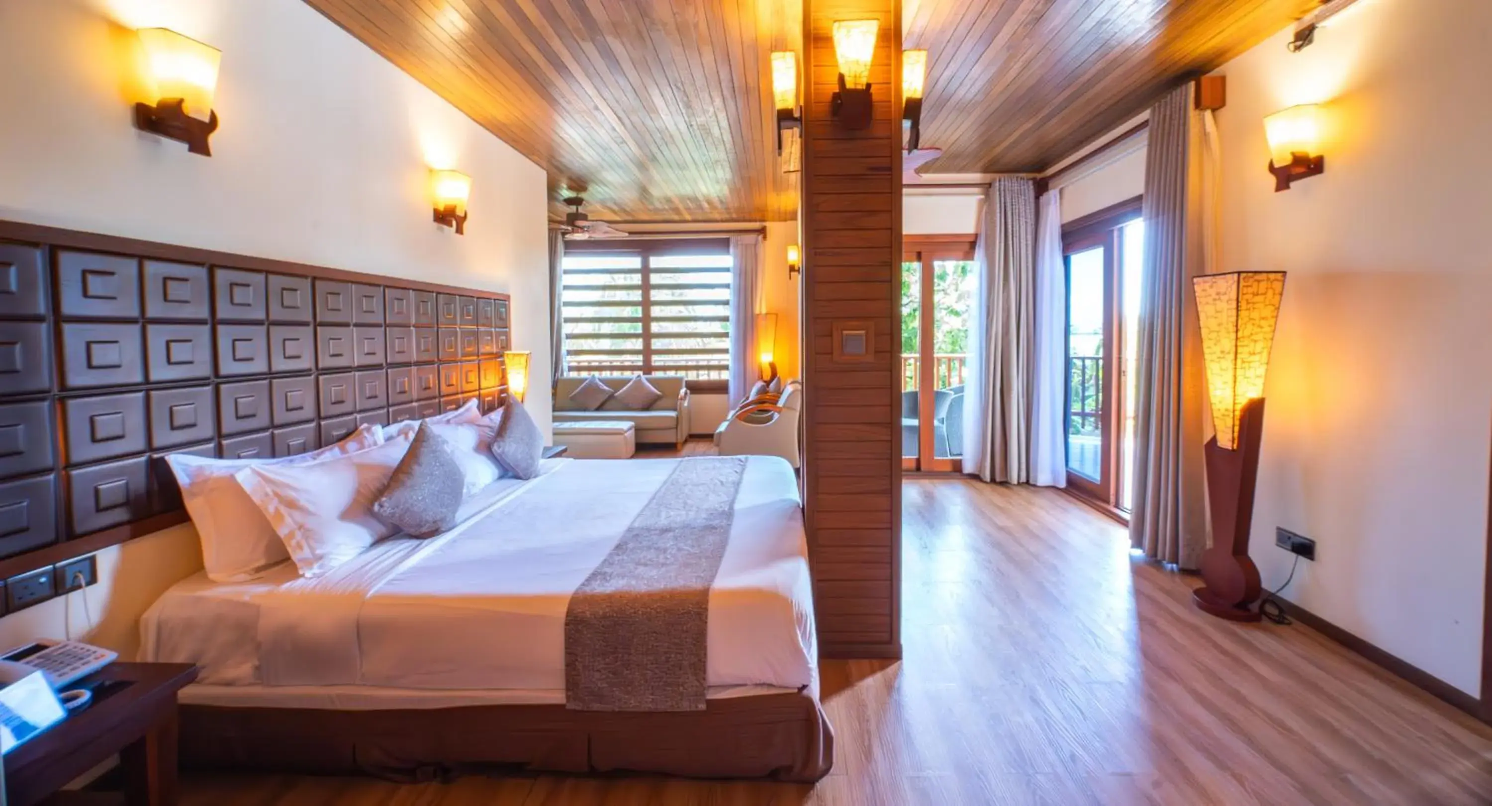 Family Suite with Balcony & Island View in Araamu Hotels Maldives at Dhiffushi Family Suite with Balcony & Island View in Araamu Hotels Maldives at Dhiffushi