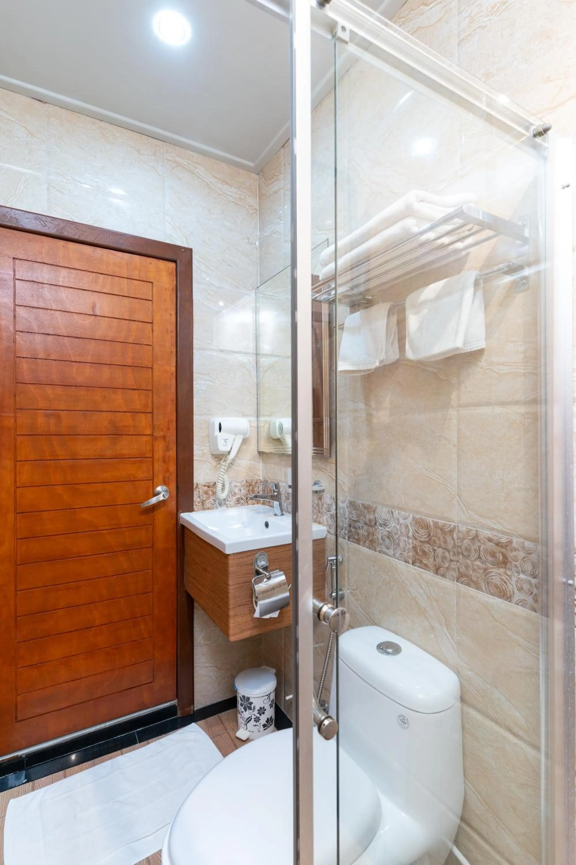 Bathroom in Nala Veli Villa