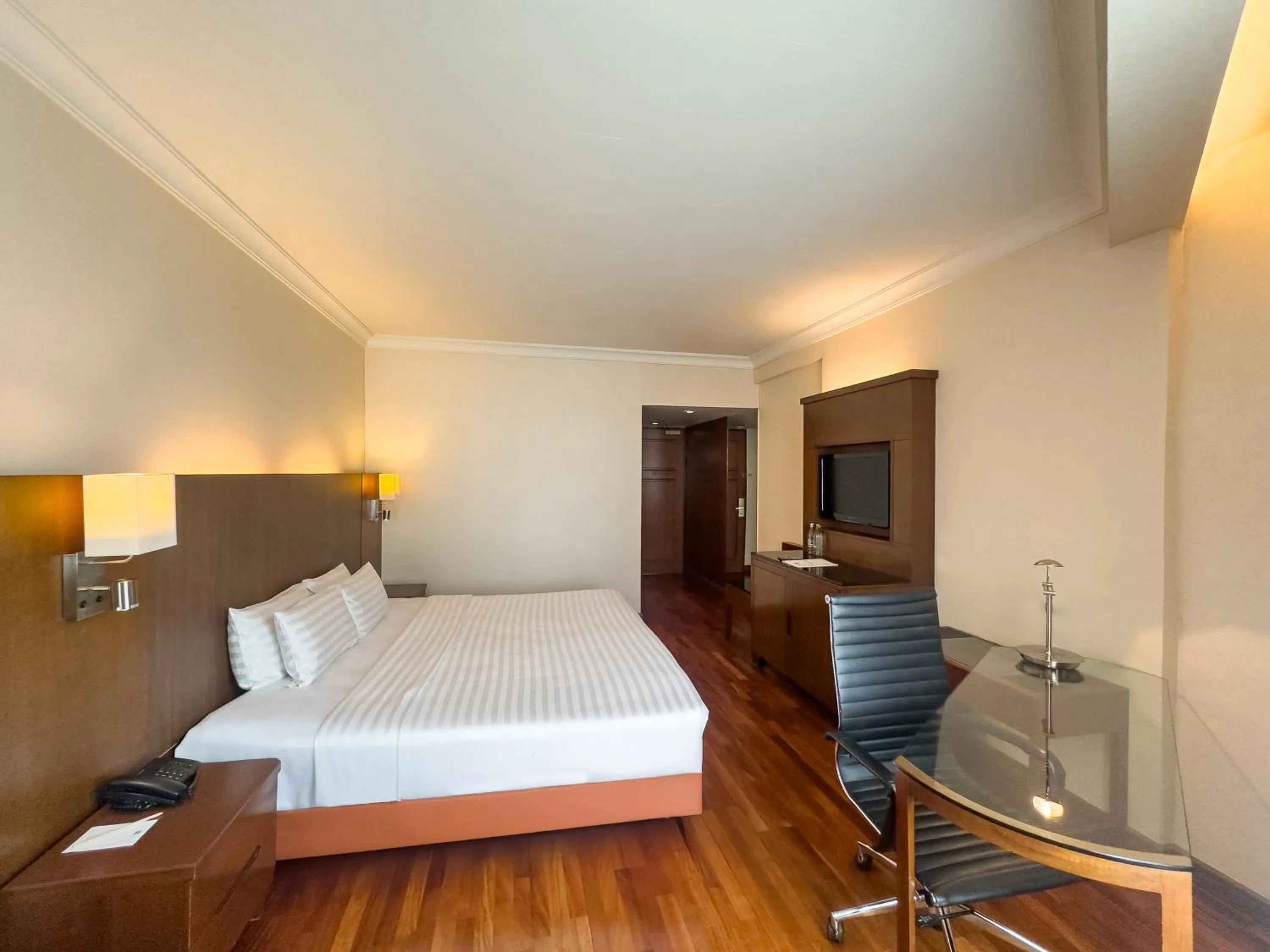 Bed in Rembrandt Hotel Bangkok