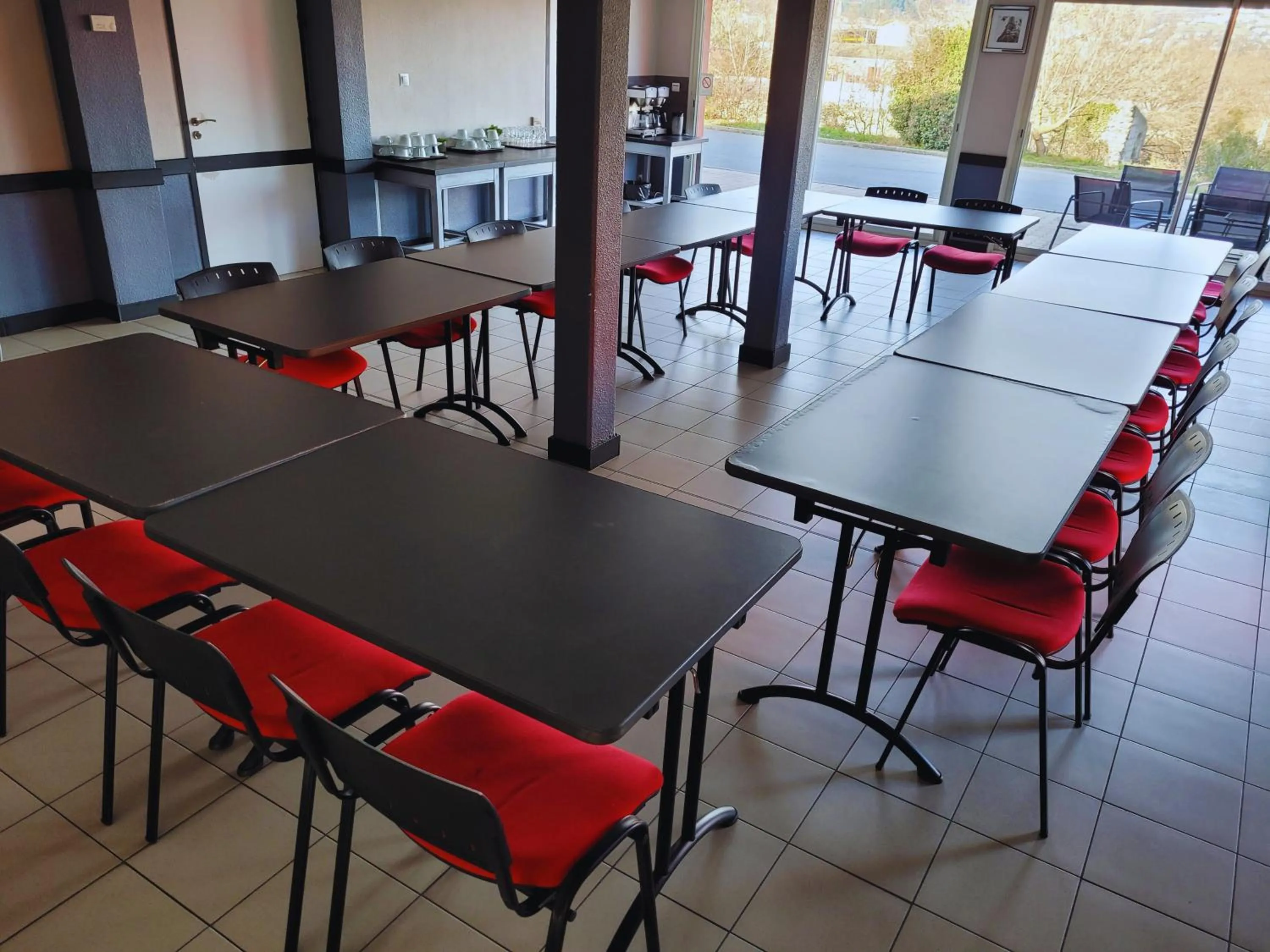 Meeting/conference room in Hotel Restaurant Les Chataigniers