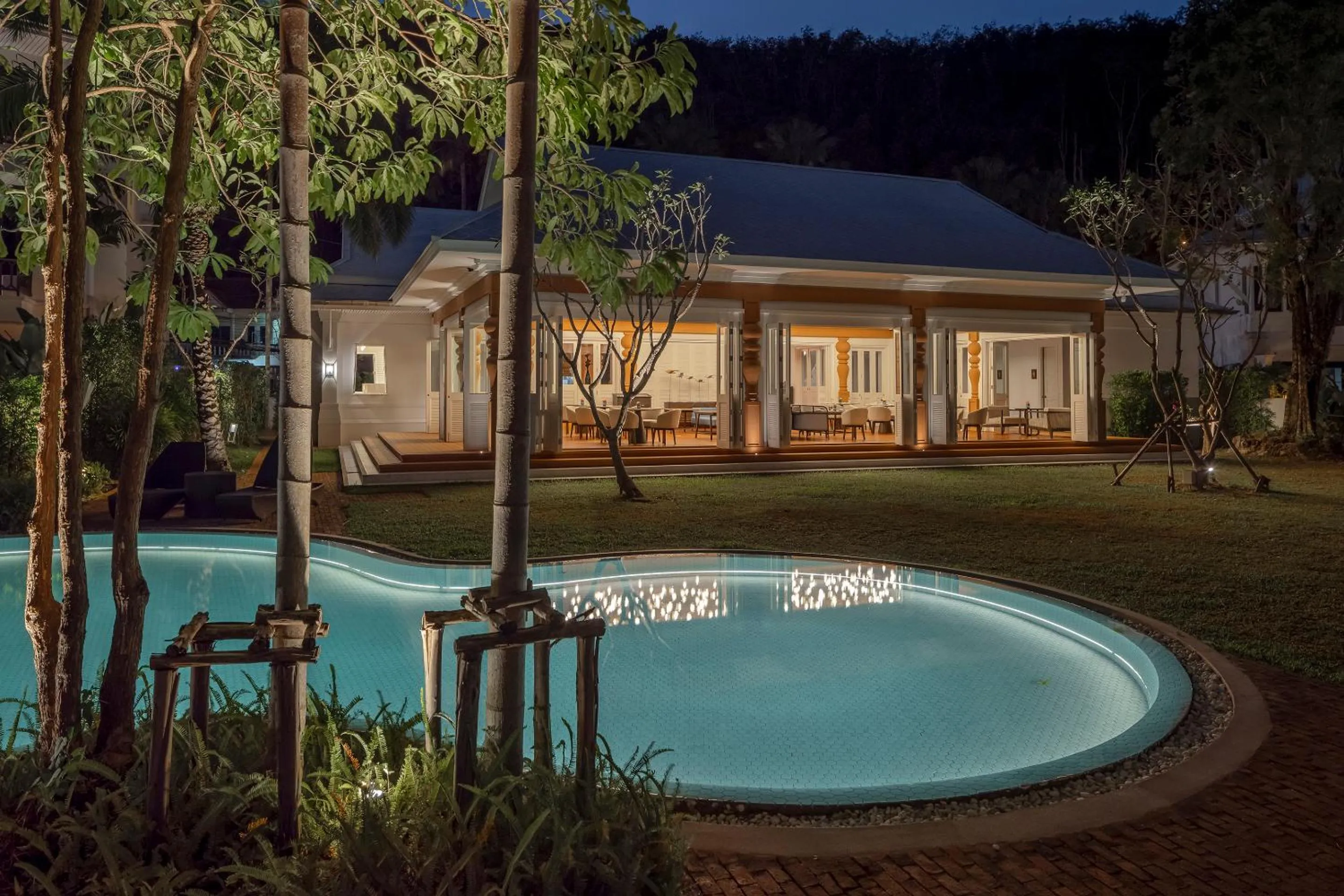 Restaurant/places to eat in The Pe La Resort, Phuket - SHA Extra Plus