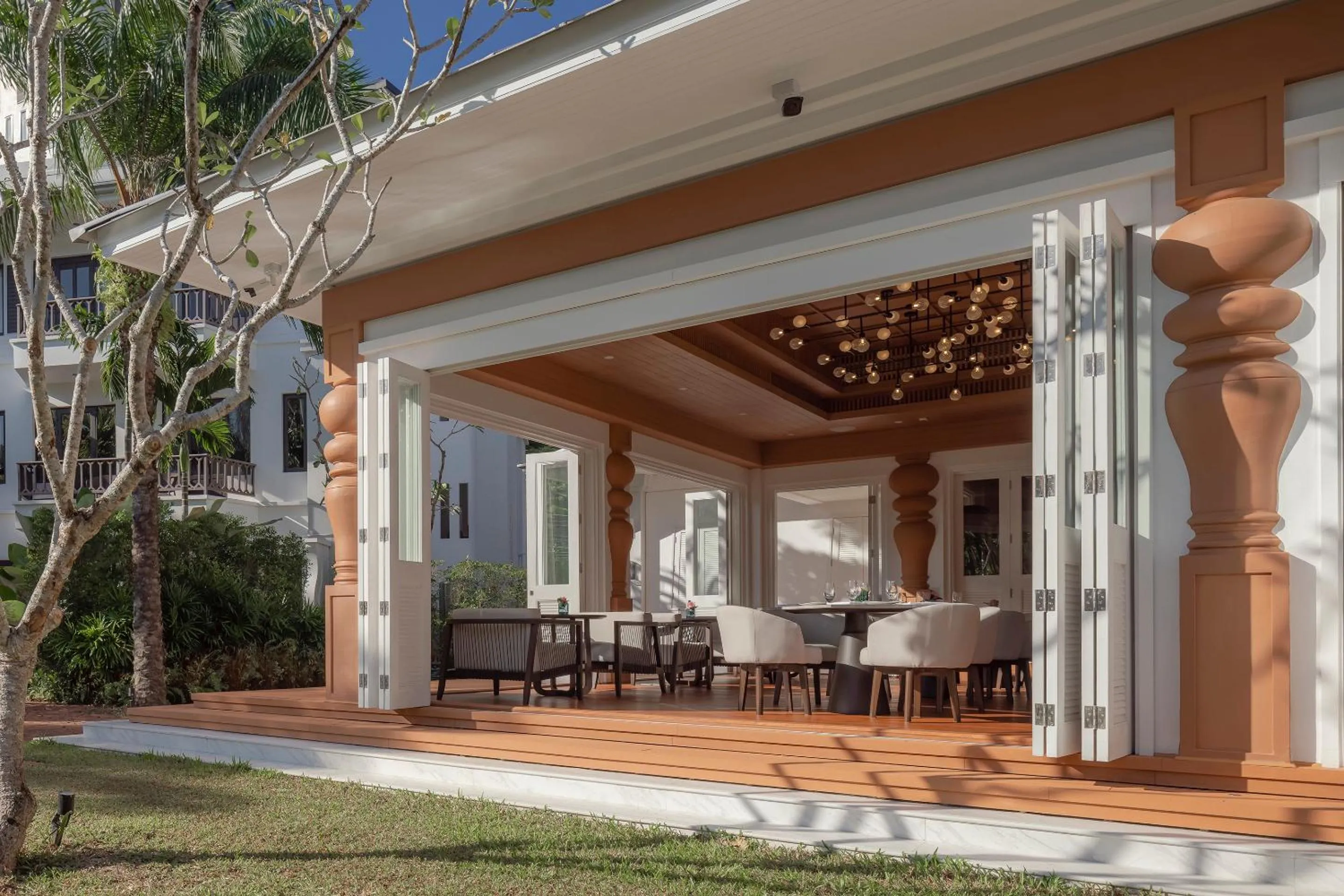 Restaurant/places to eat in The Pe La Resort, Phuket - SHA Extra Plus