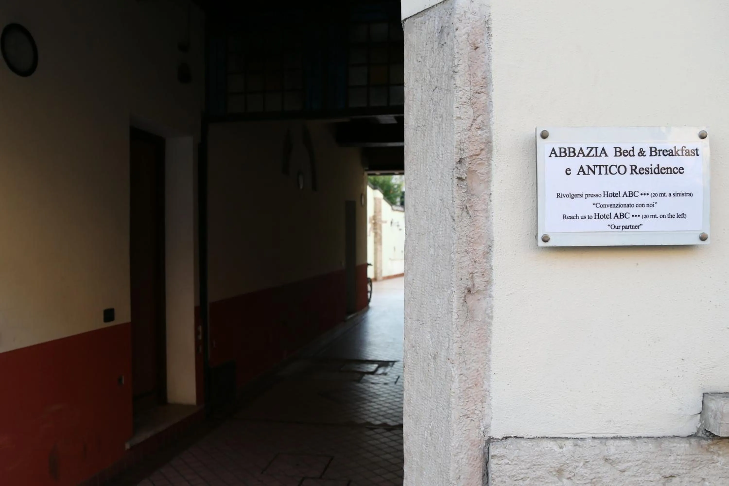 Facade/entrance in Abbazia Bed & Breakfast, MantegnaHotels
