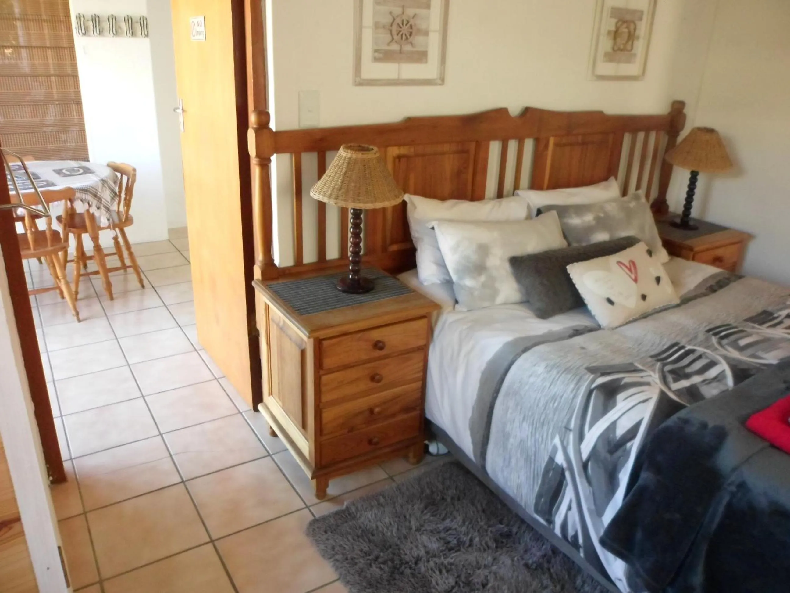 Bedroom, Bed in After8 B&B