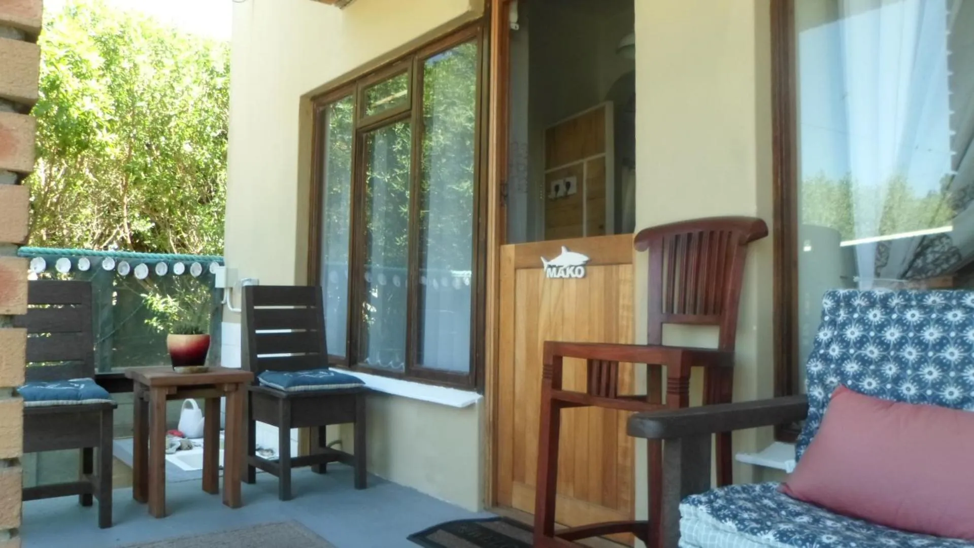 Facade/entrance in After8 B&B