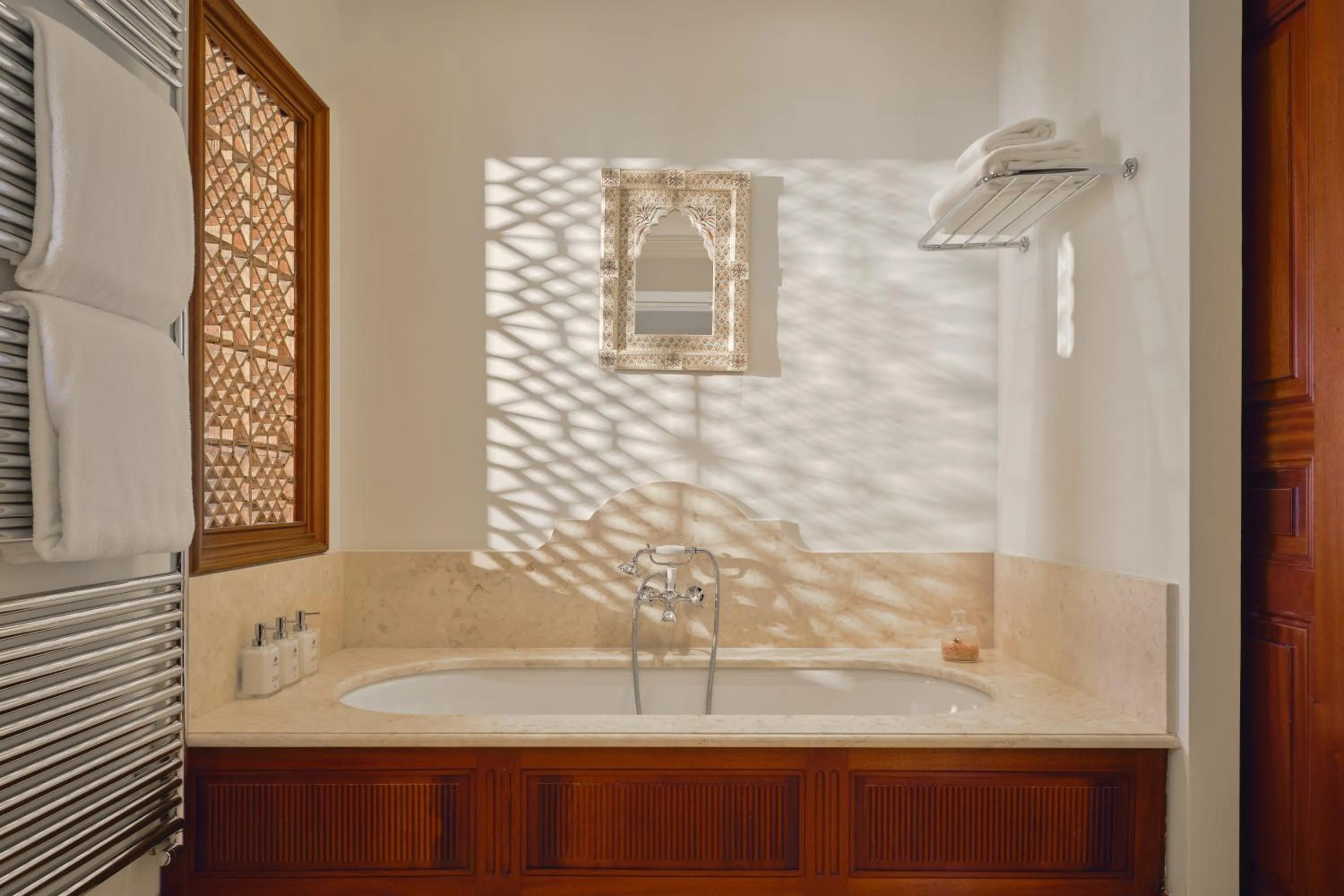 Bath in Airelles Pan Dei Palais