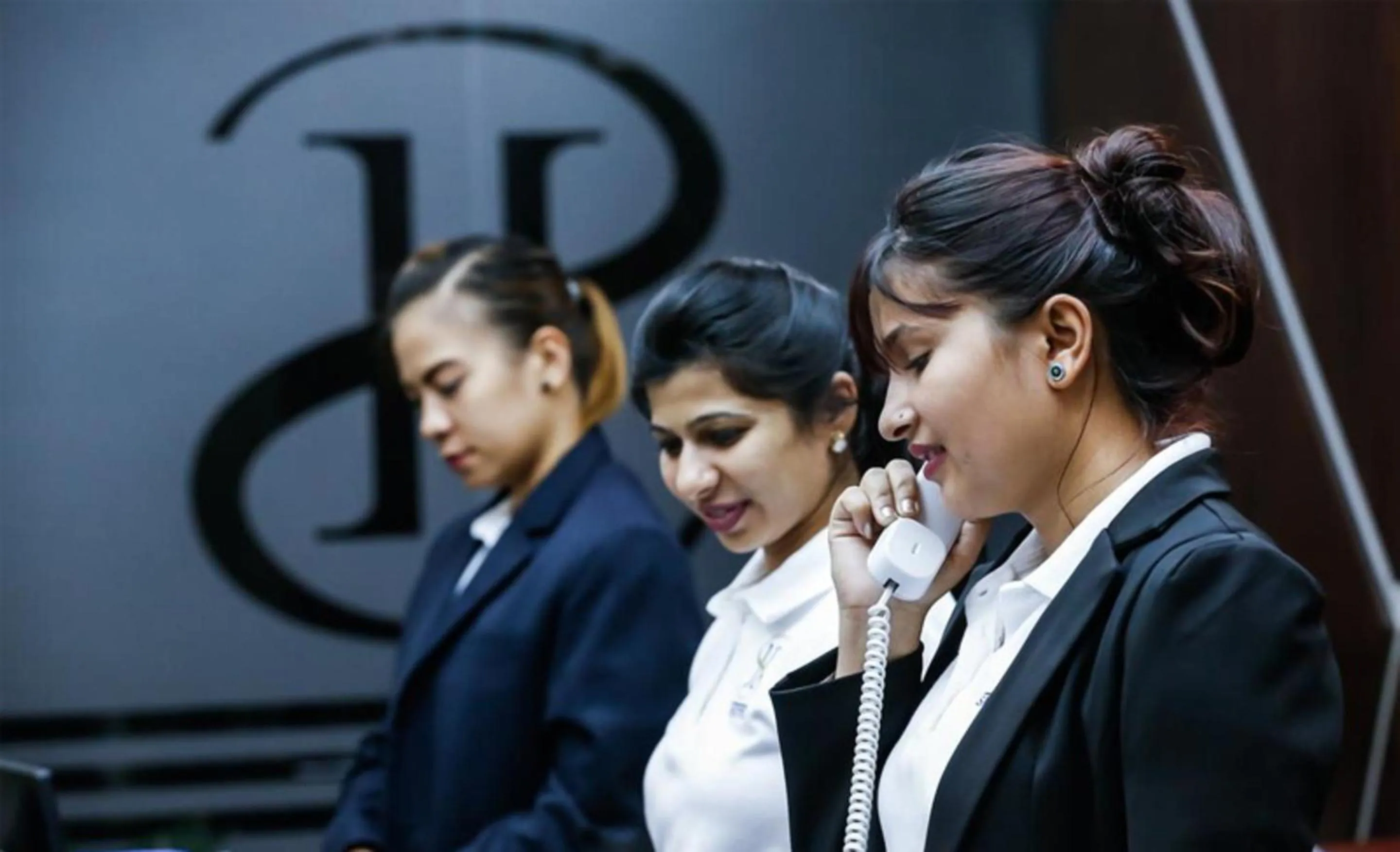 Lobby or reception in SH Hotel