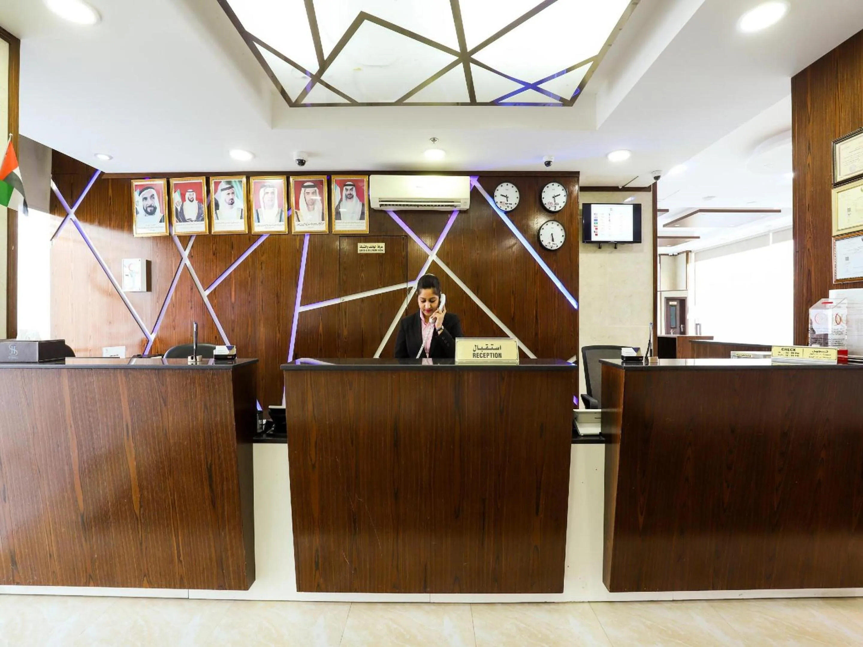 Lobby or reception in SH Hotel