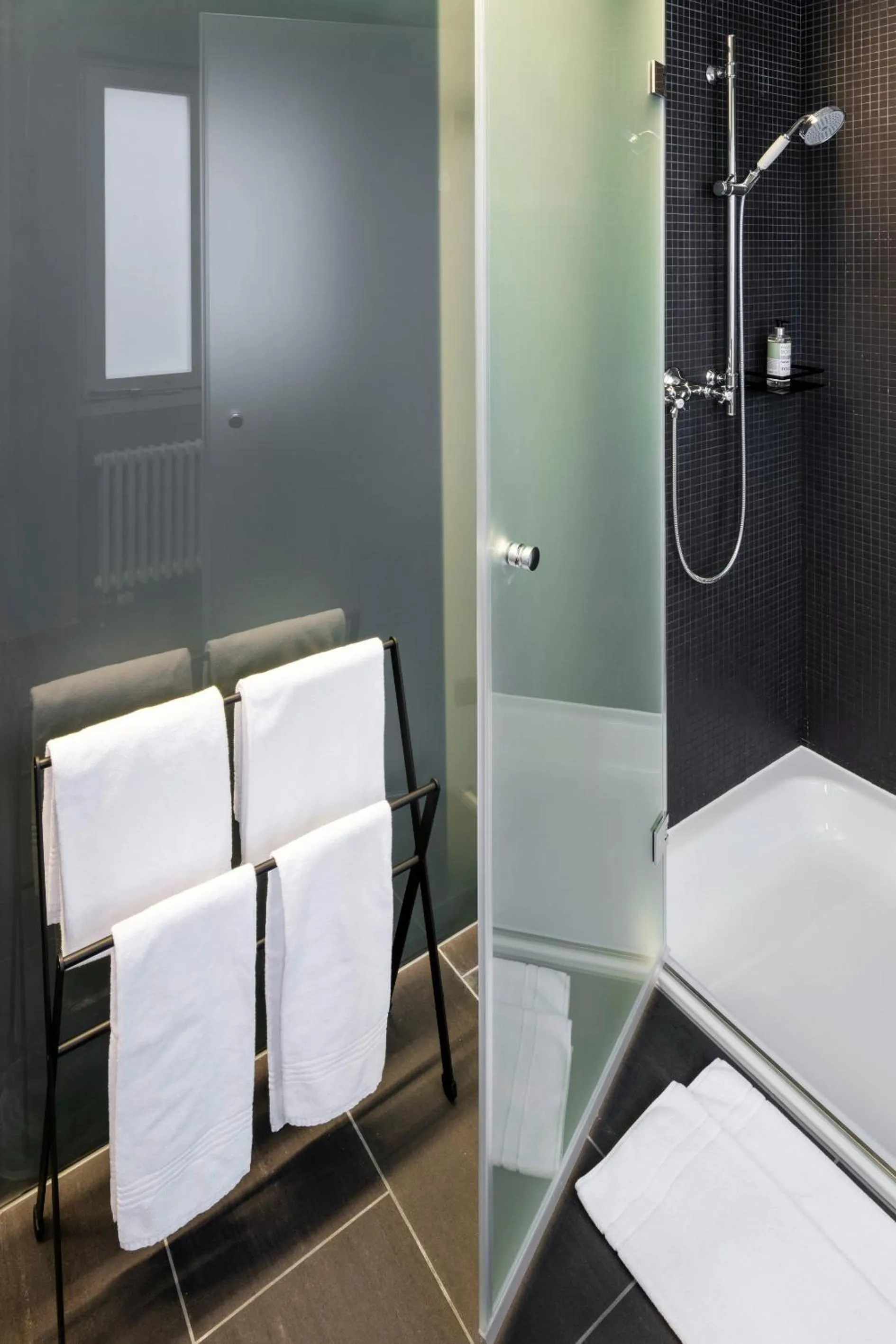 Bathroom in Limmathof Baden - Historisches Haus & Spa