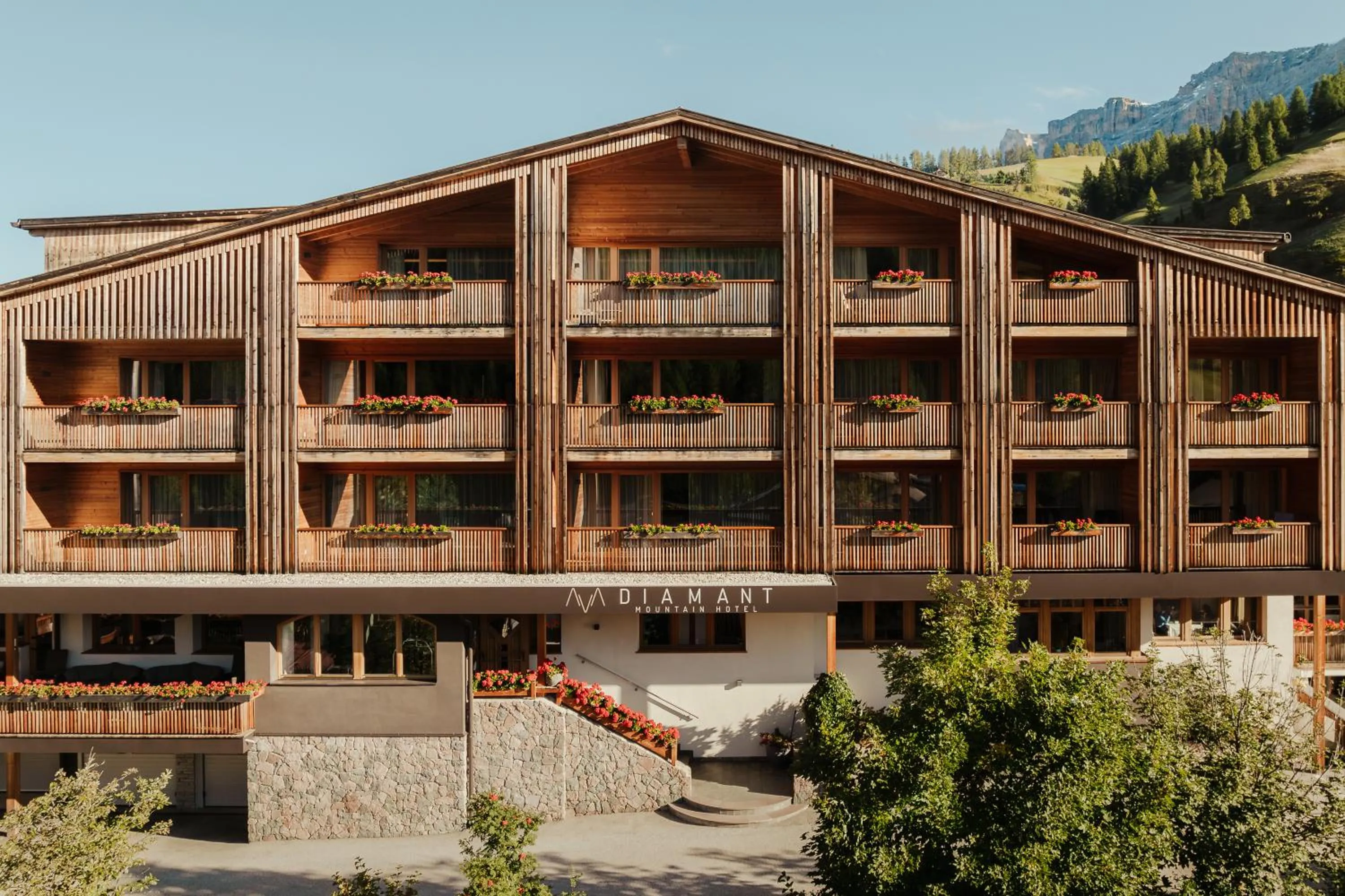 Property building in Hotel Diamant