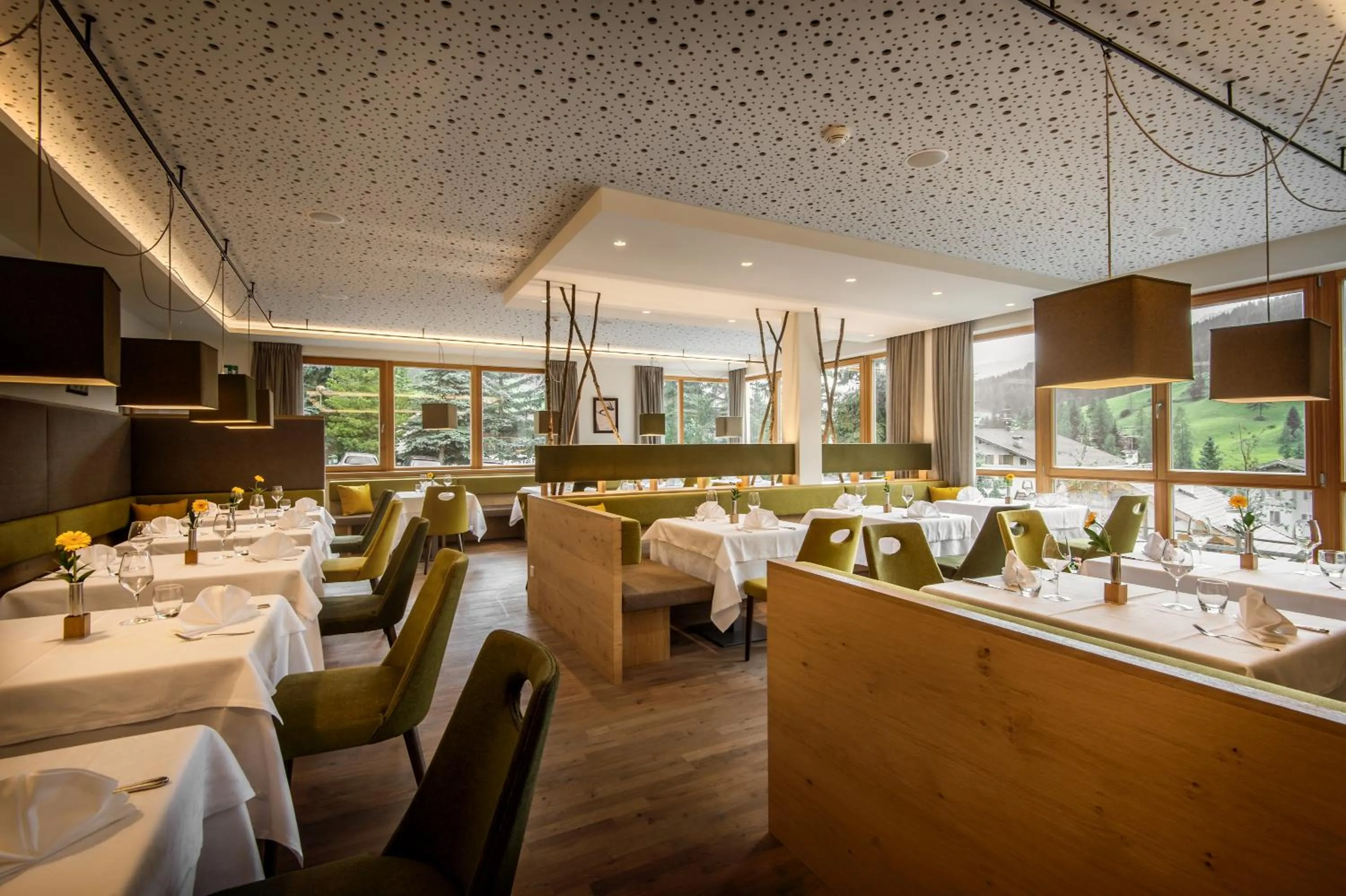 Restaurant/places to eat in Hotel Diamant