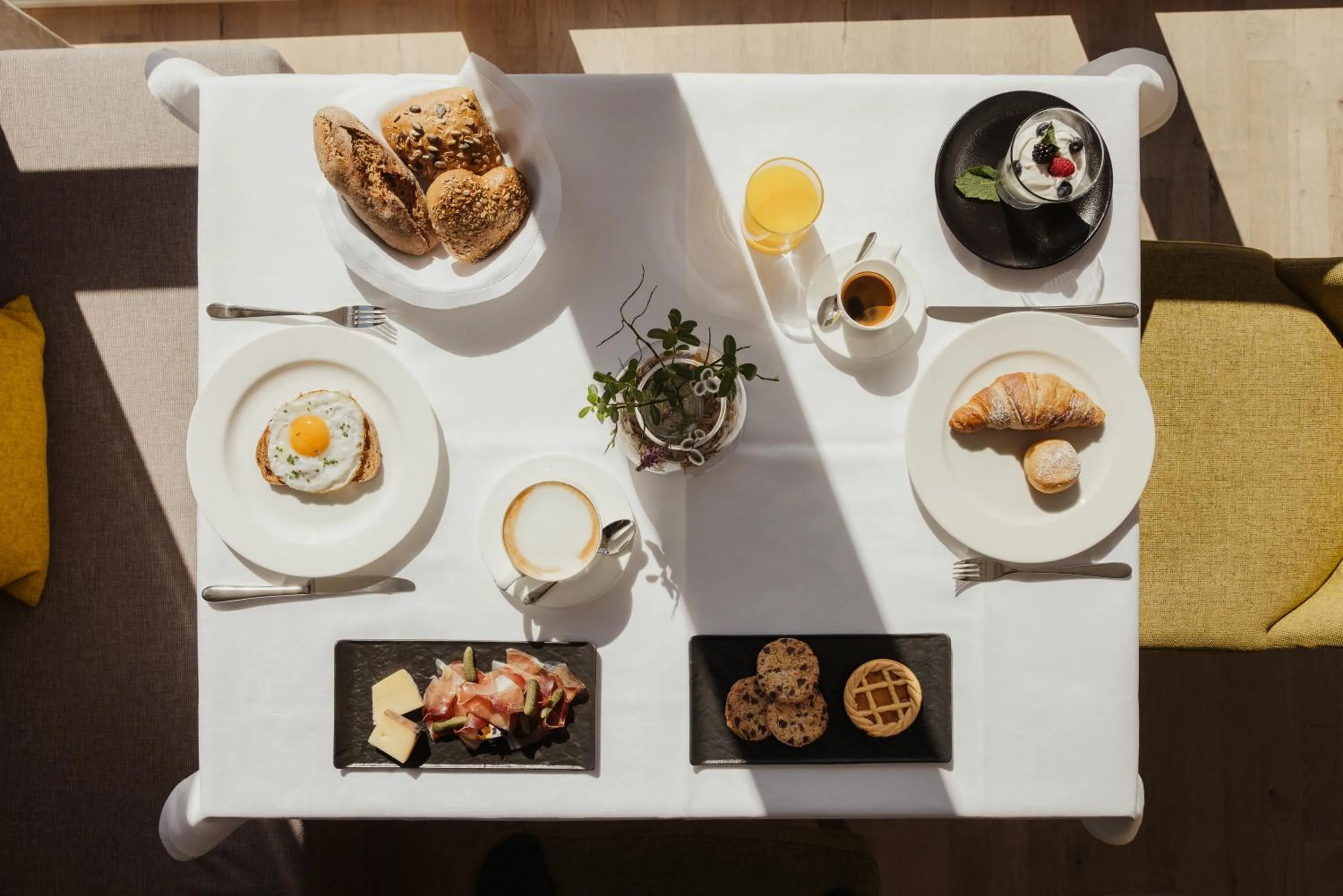 Breakfast in Hotel Diamant